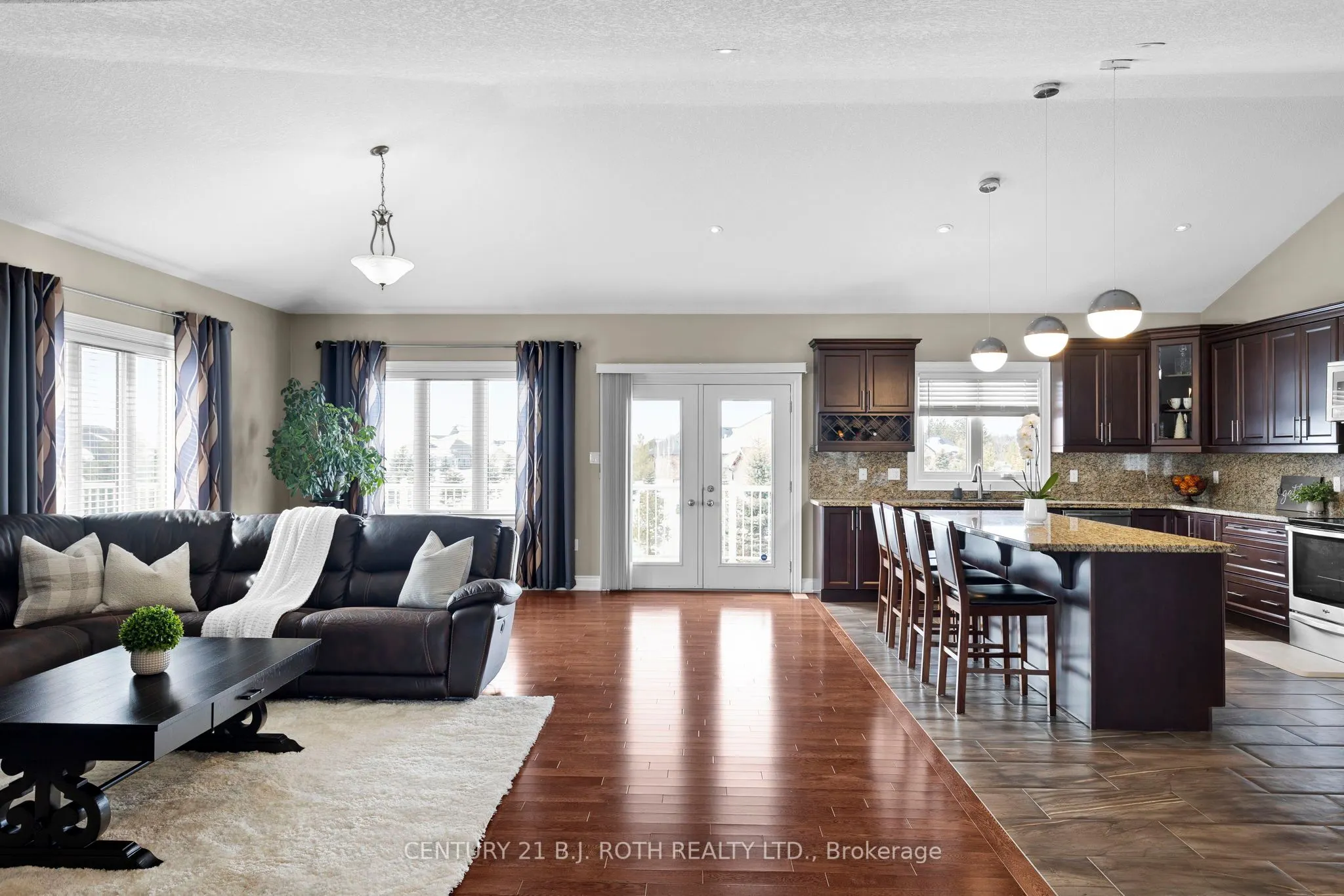 10 BROLLEY Crescent