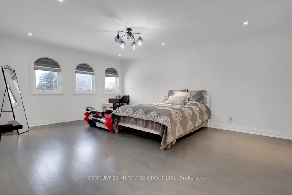 99 Benjamin Drive