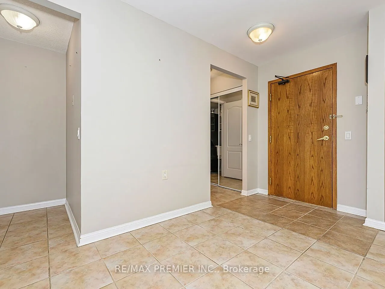 2506 RUTHERFORD Road, #414