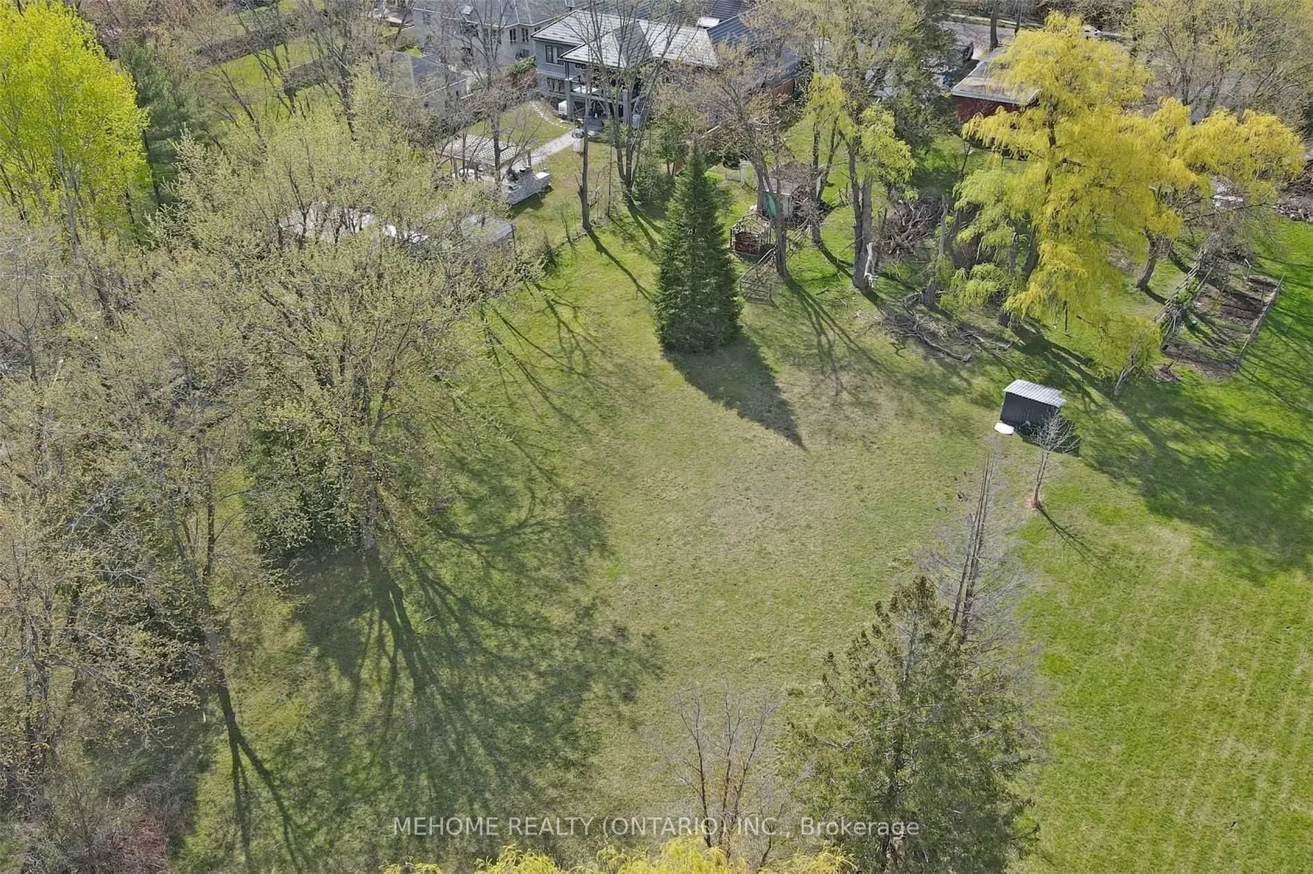 26 Douglas Road