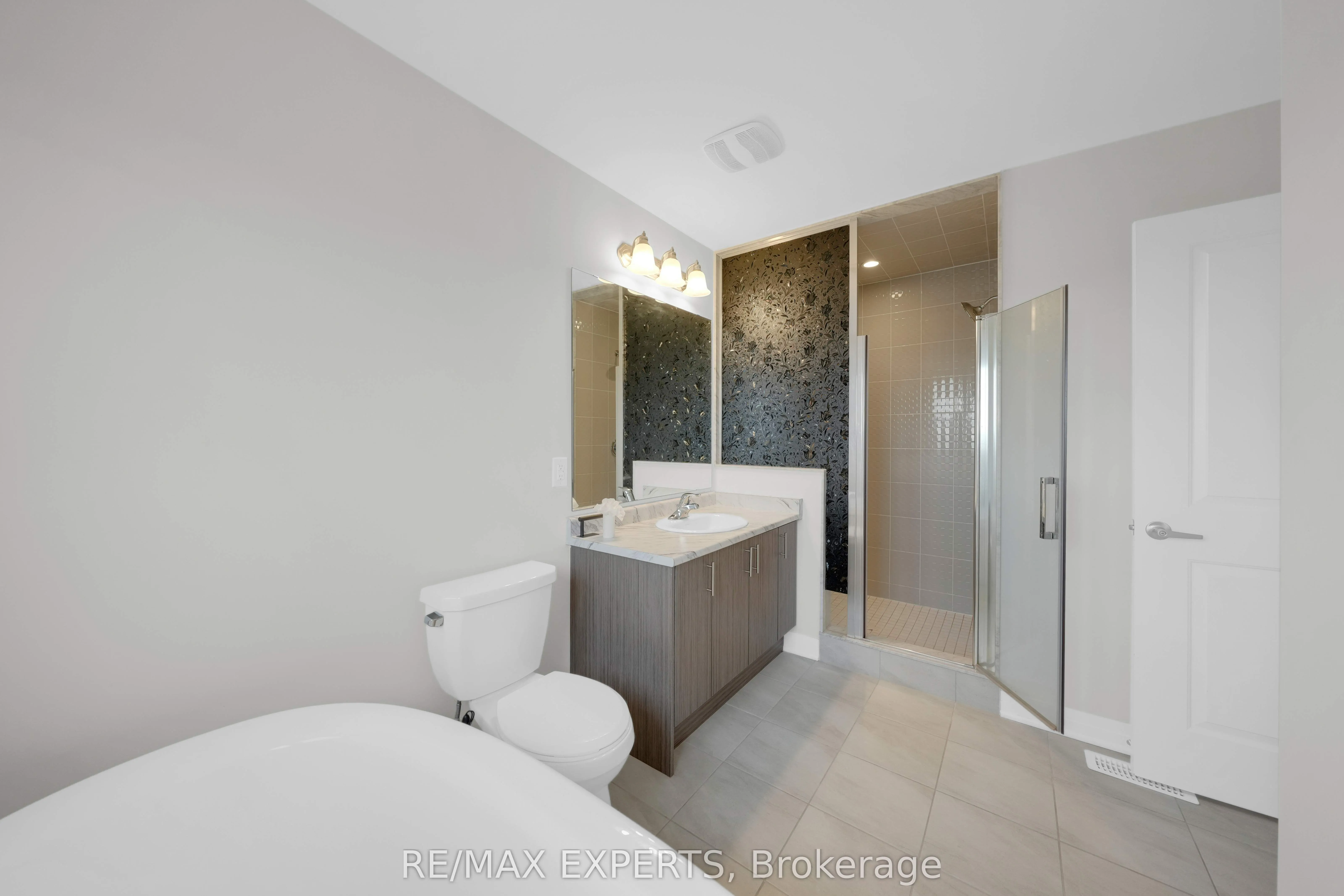 1359 Broderick Street