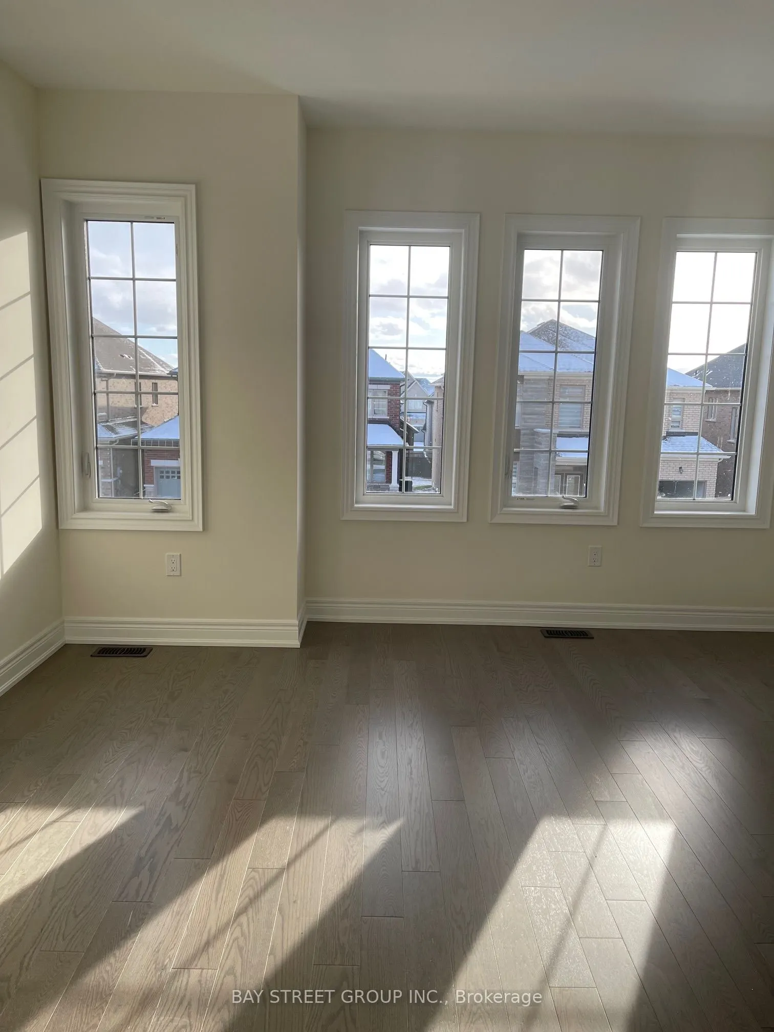 56 Bud leggett Cres Crescent #room