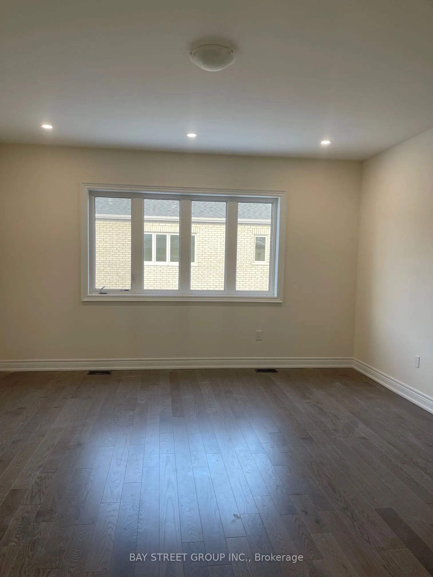 56 Bud leggett Cres Crescent #room