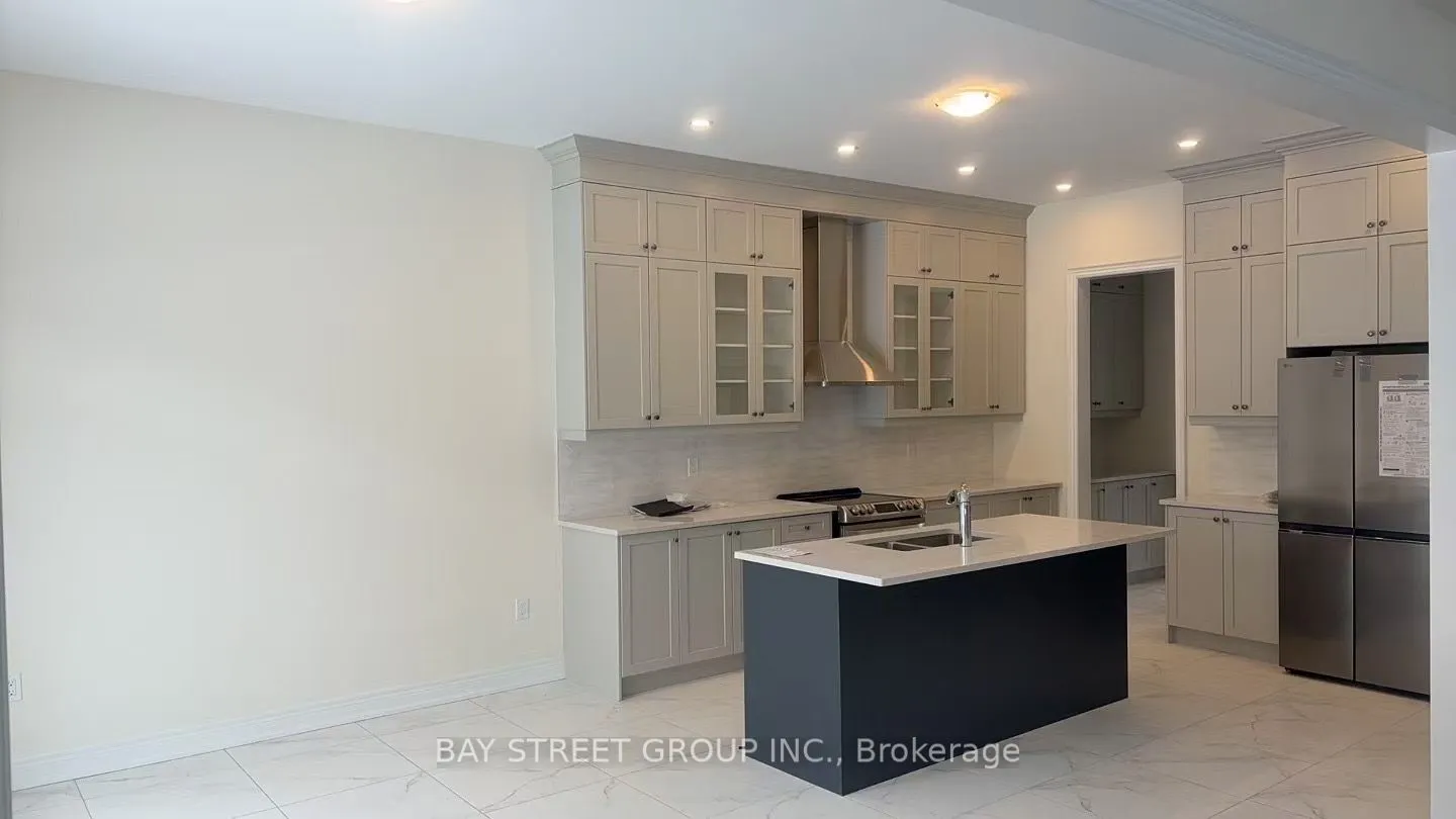 56 Bud leggett Cres Crescent #room