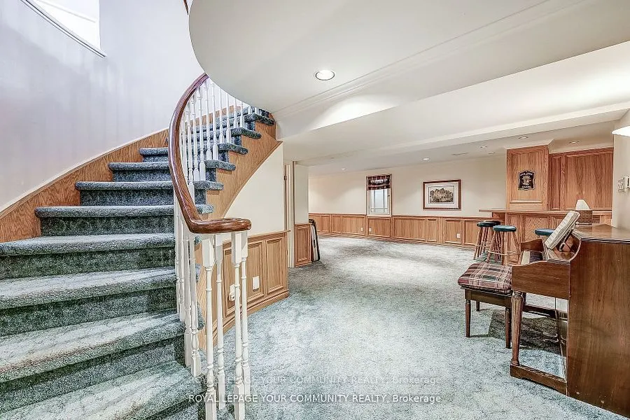 25 Alcaine Court