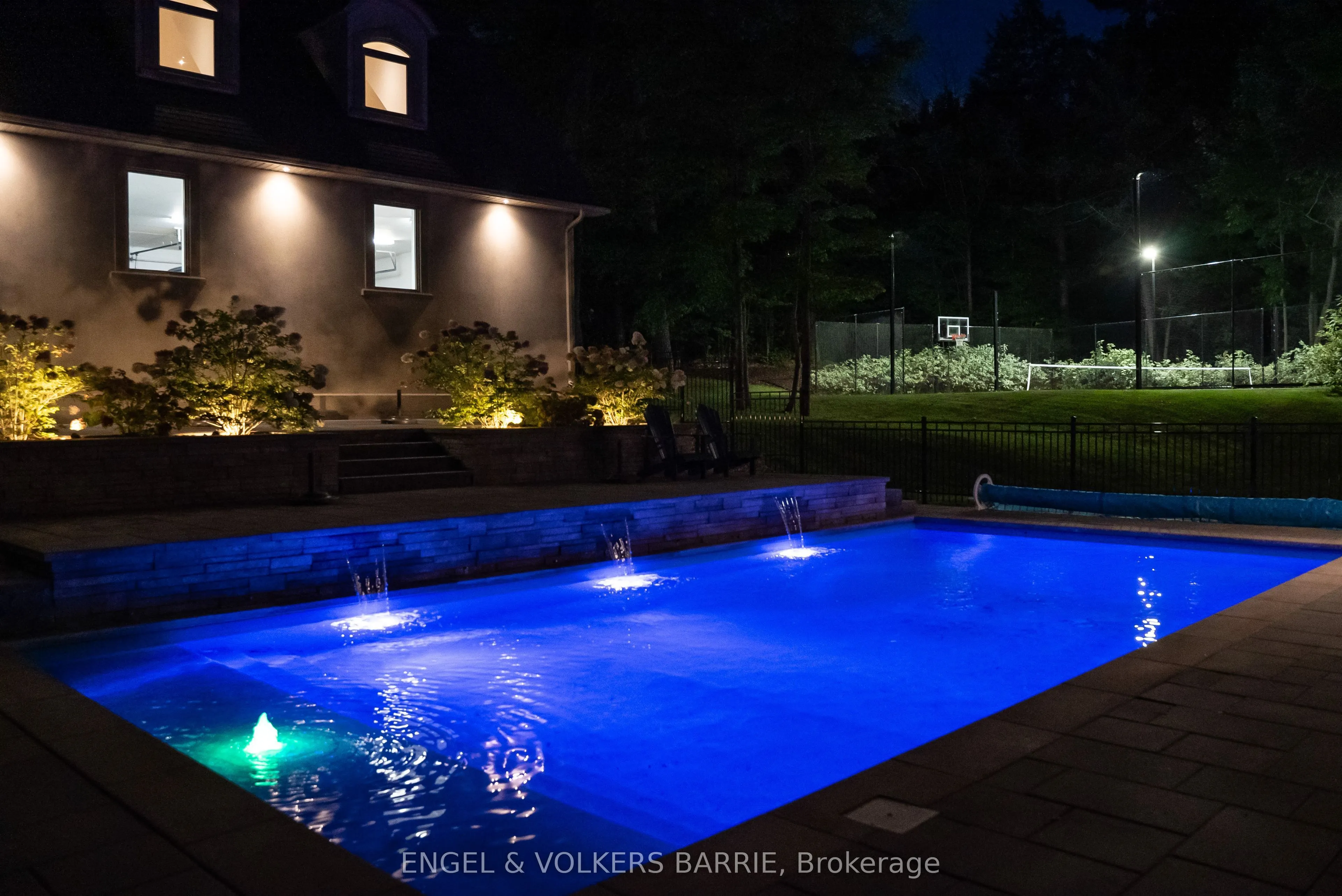1220 Shoreview Drive