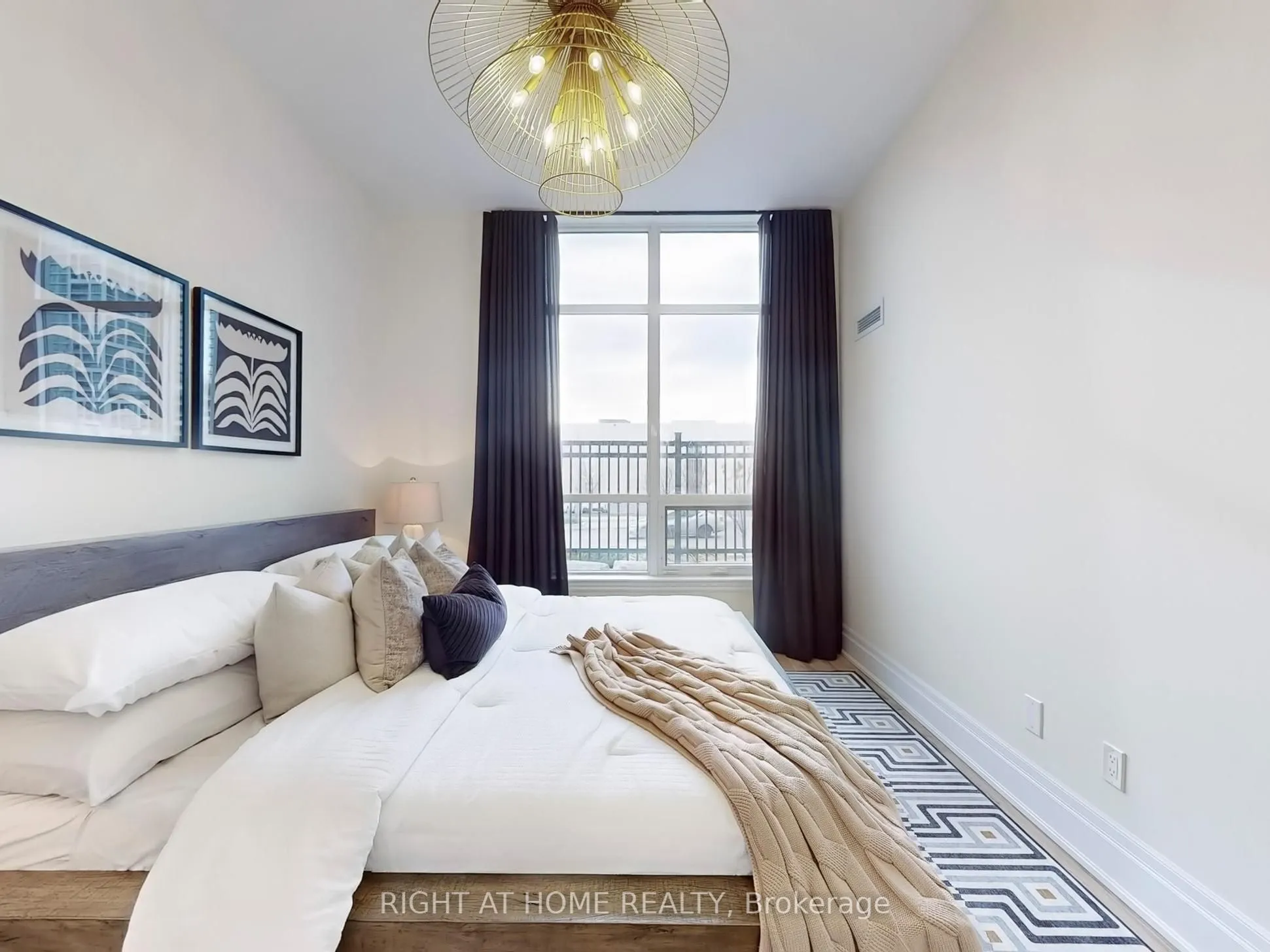 9075 Jane Street #106