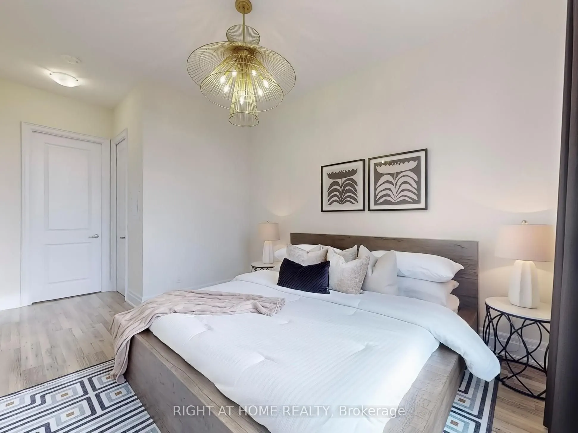 9075 Jane Street #106