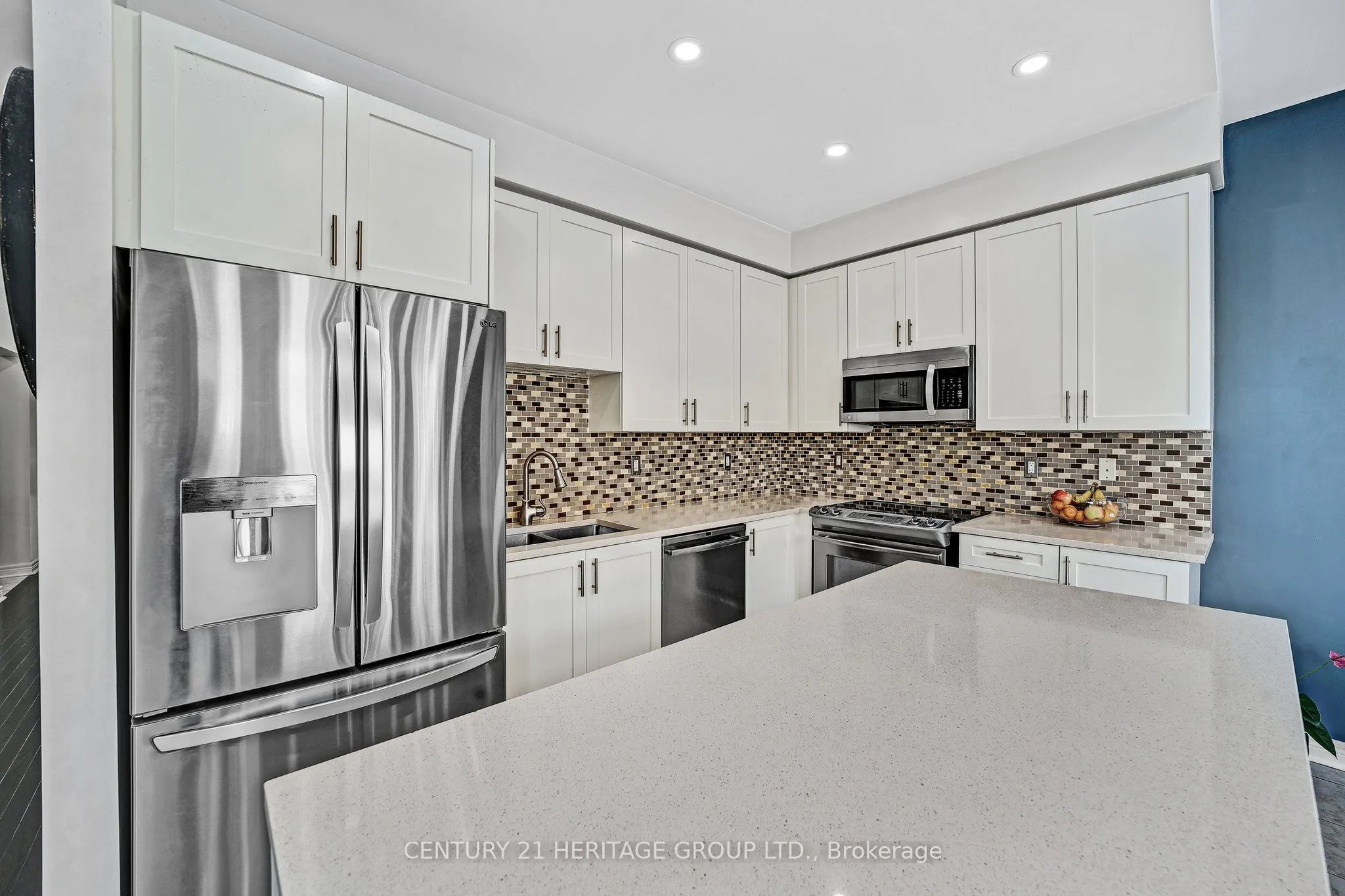 32 Amberwing Landing