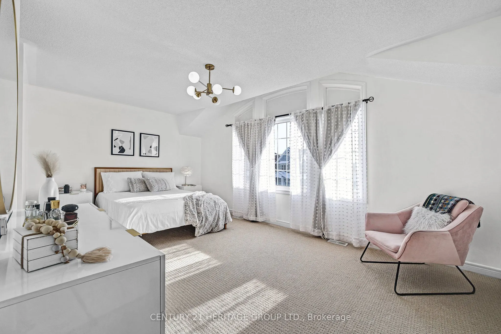 32 Amberwing Landing