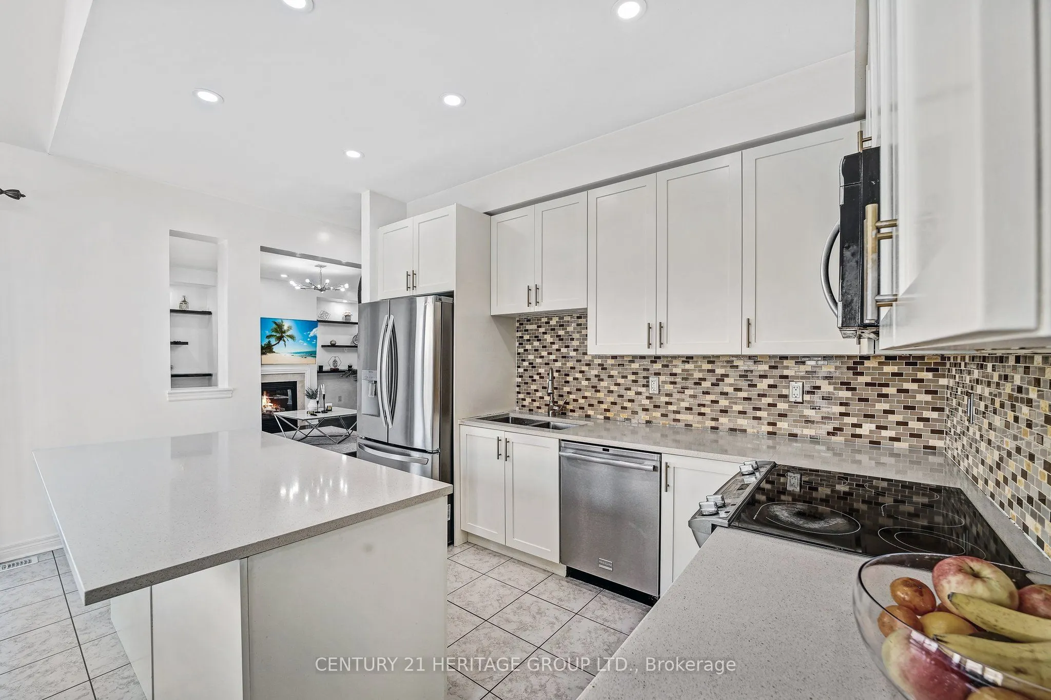 32 Amberwing Landing