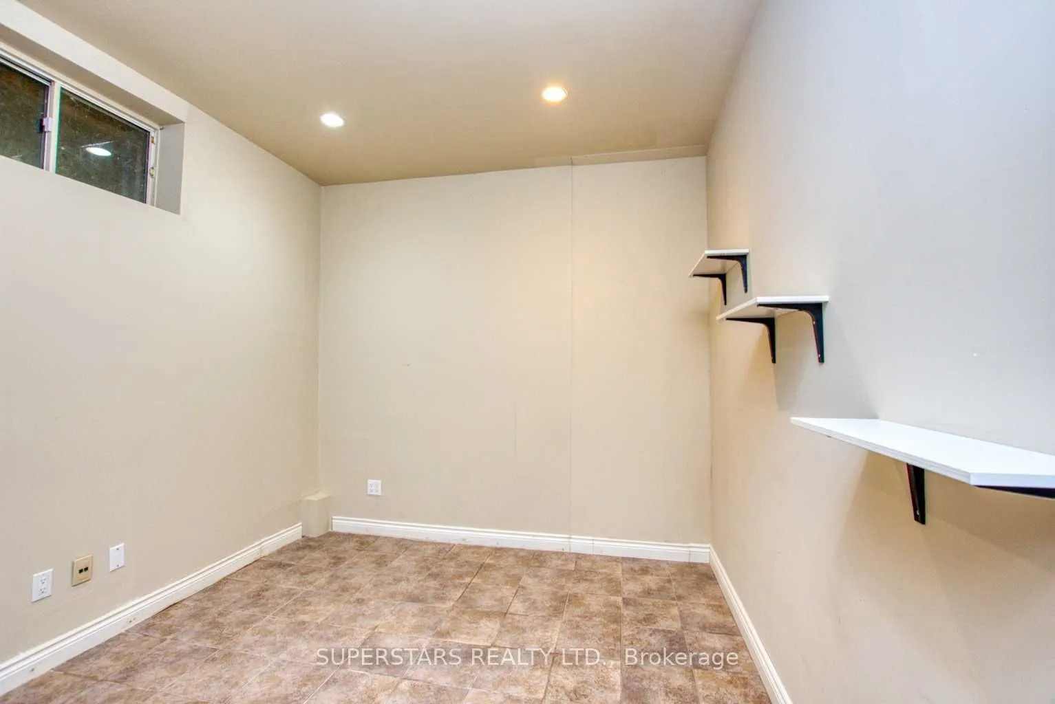 8 Huronia Place #Bsmt