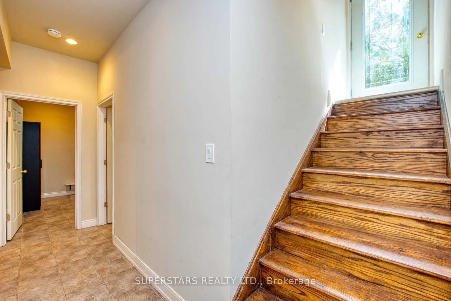 8 Huronia Place #Bsmt