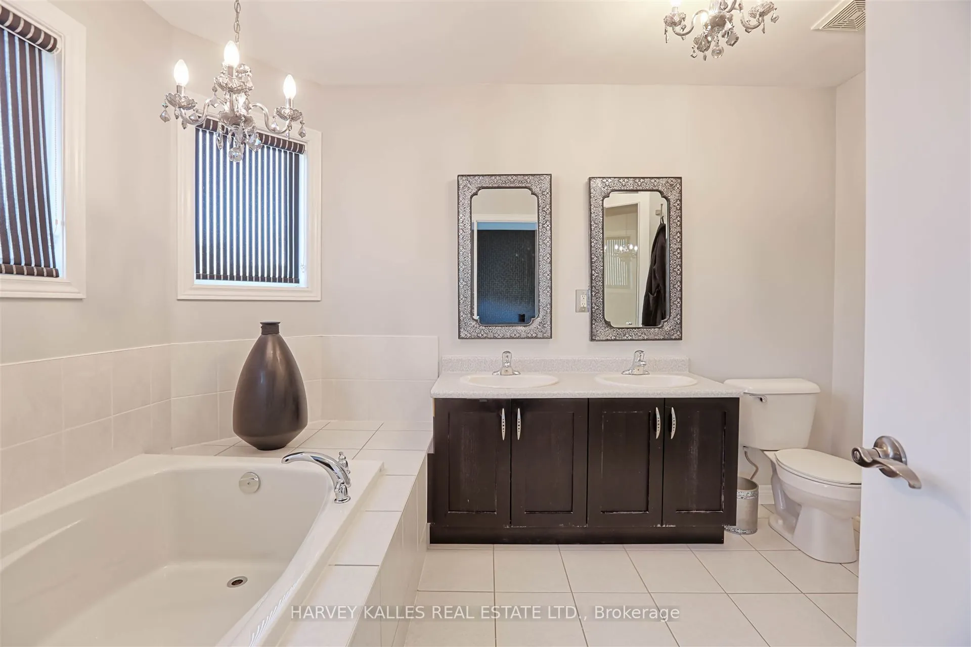 36 Canyon Gate Crescent