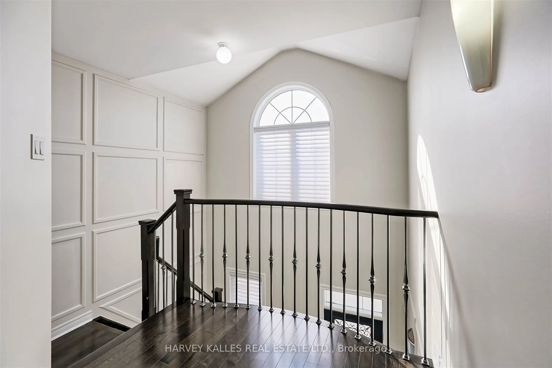 36 Canyon Gate Crescent