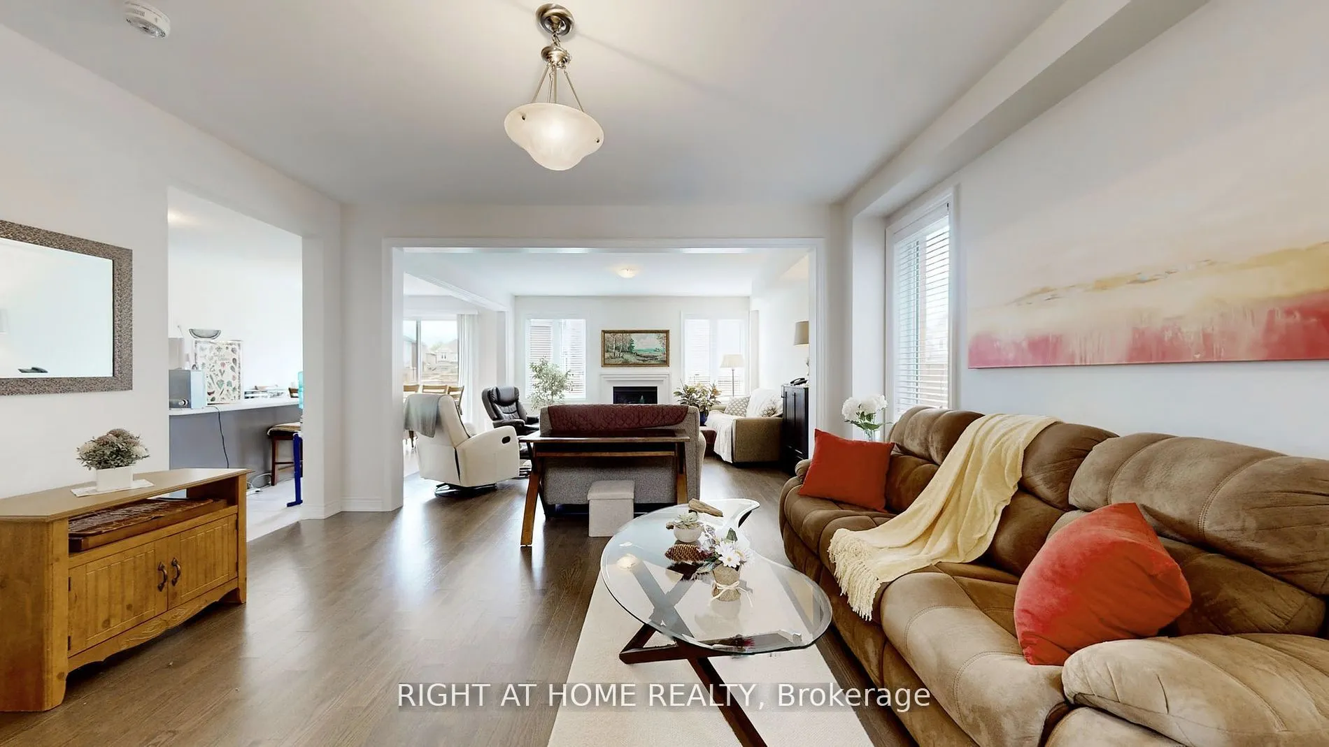 11 Robert Wilson Crescent