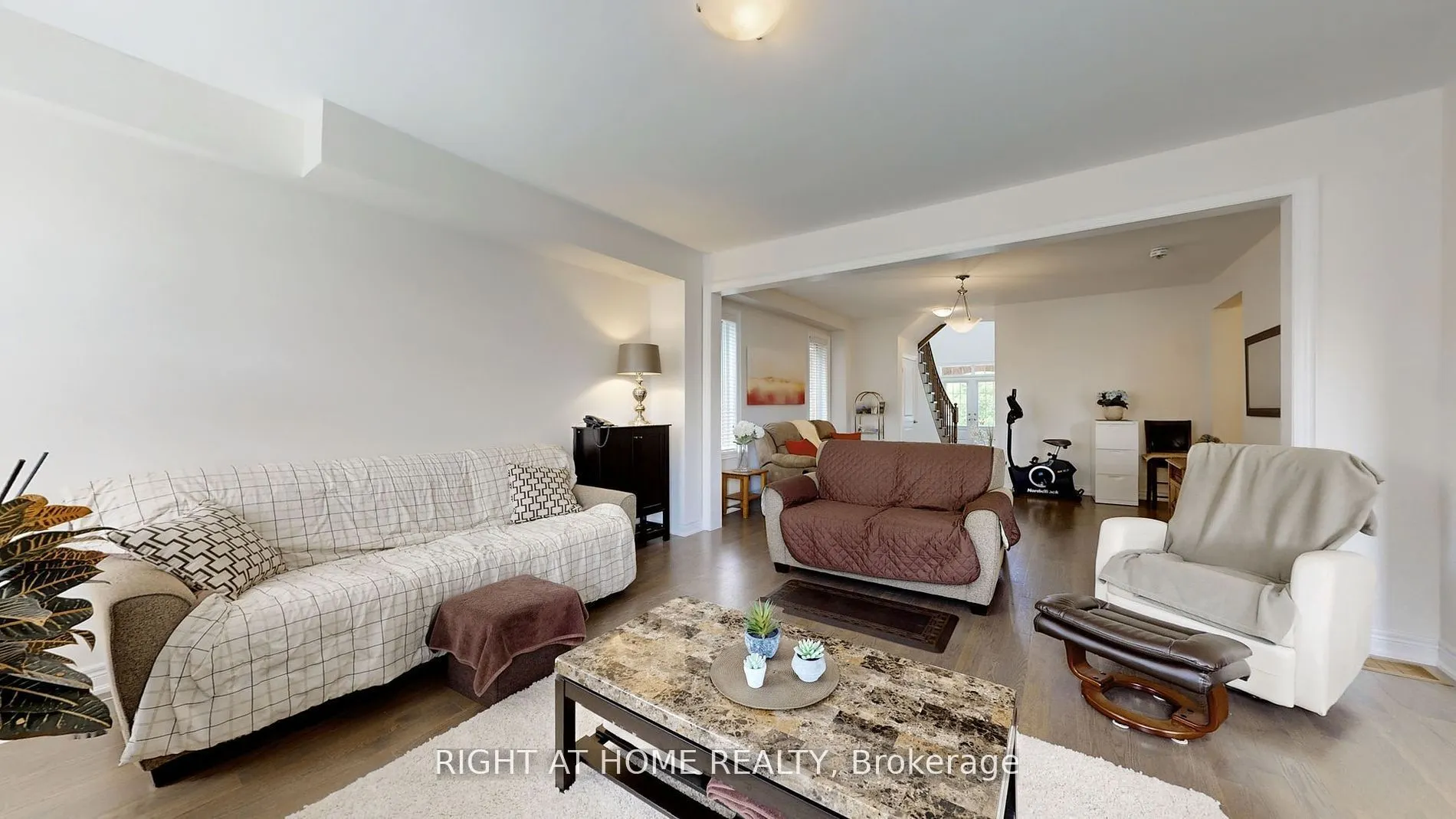 11 Robert Wilson Crescent