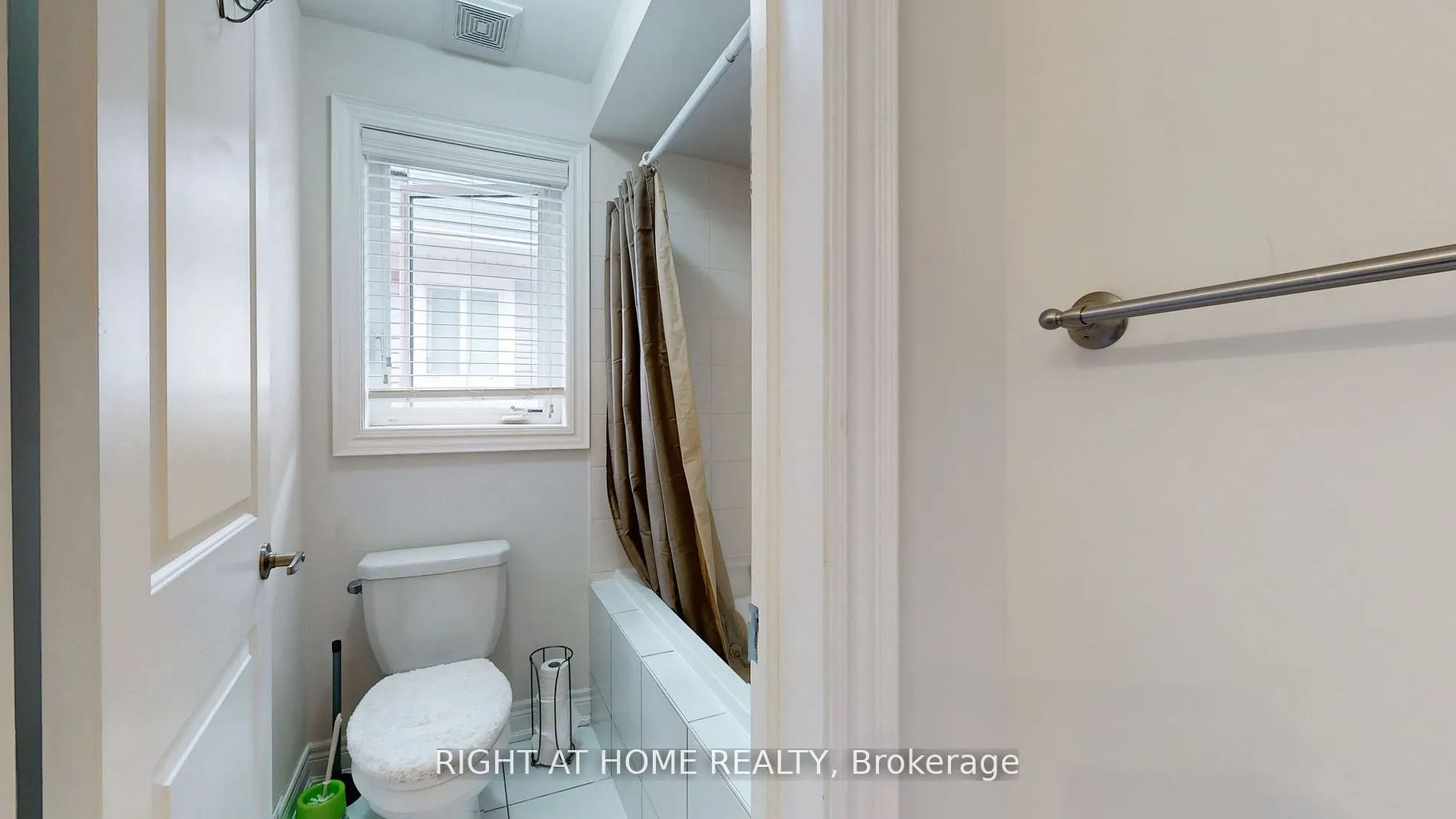 11 Robert Wilson Crescent