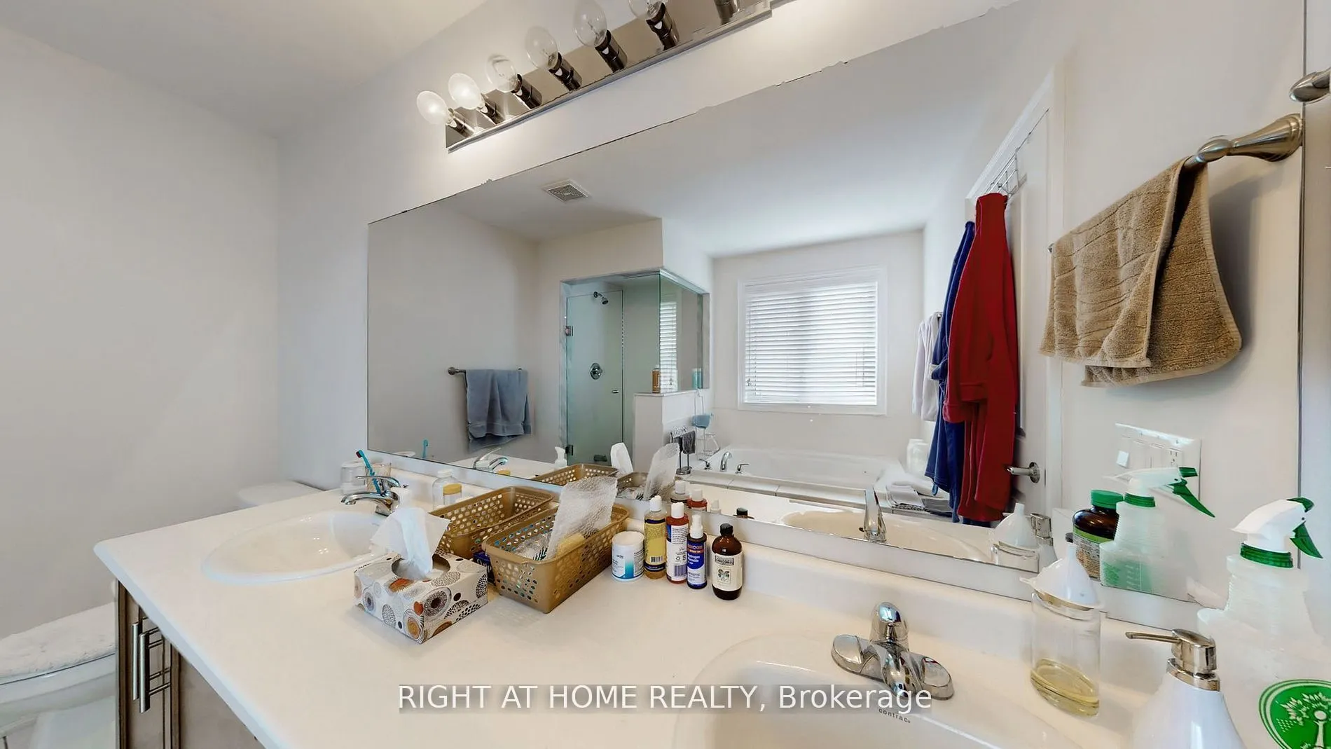 11 Robert Wilson Crescent