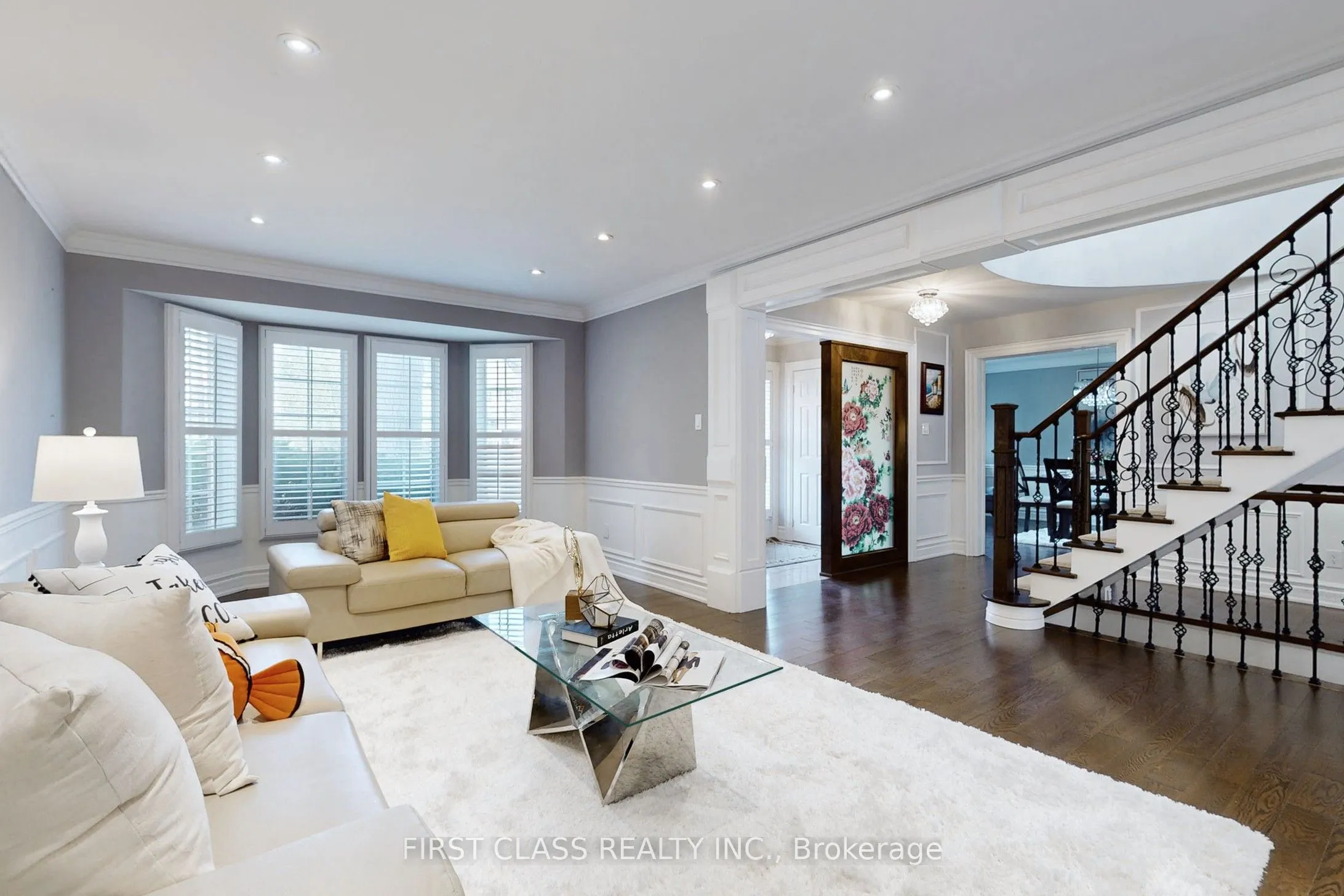 125 Longwater Chase