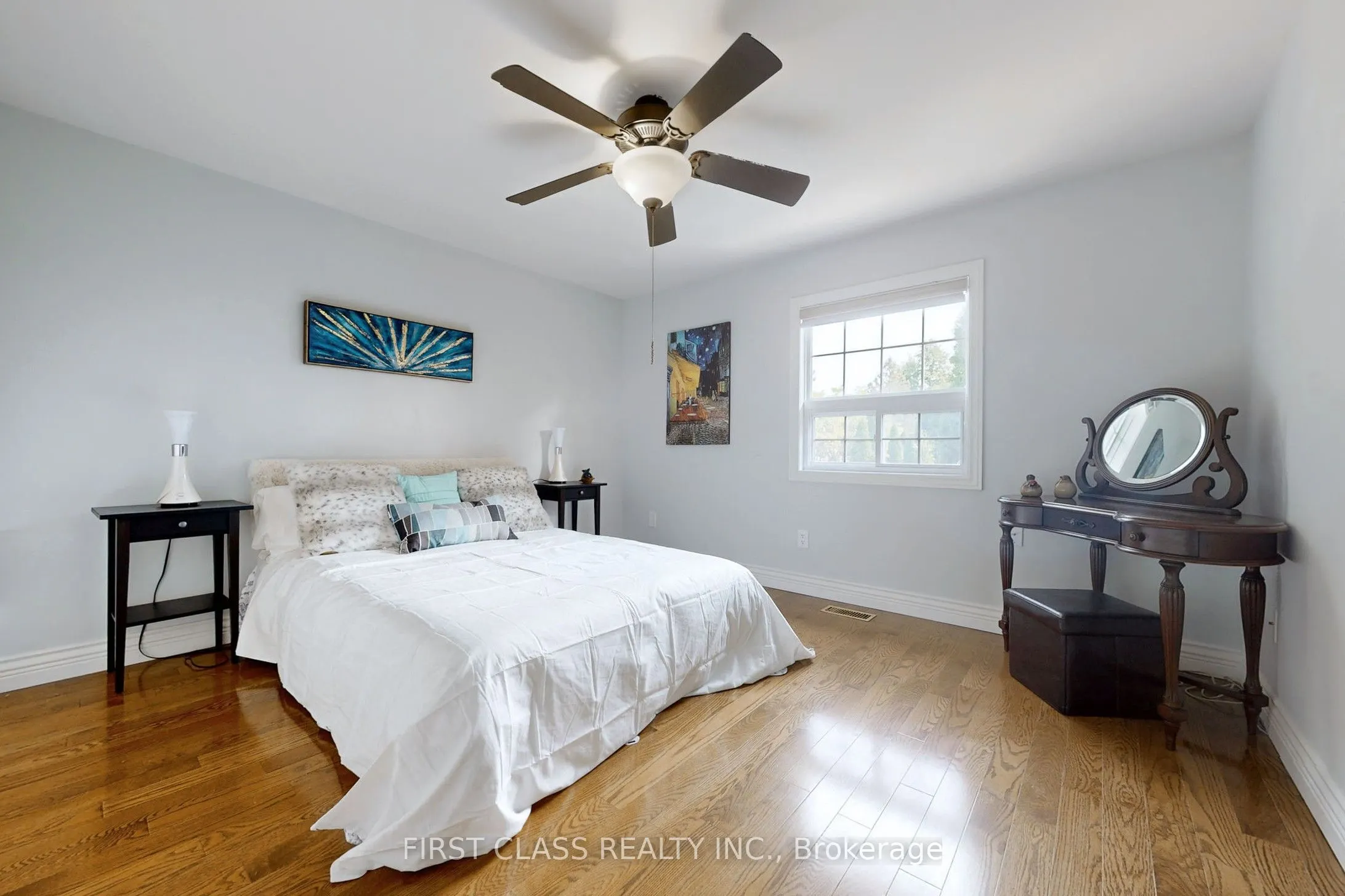 125 Longwater Chase