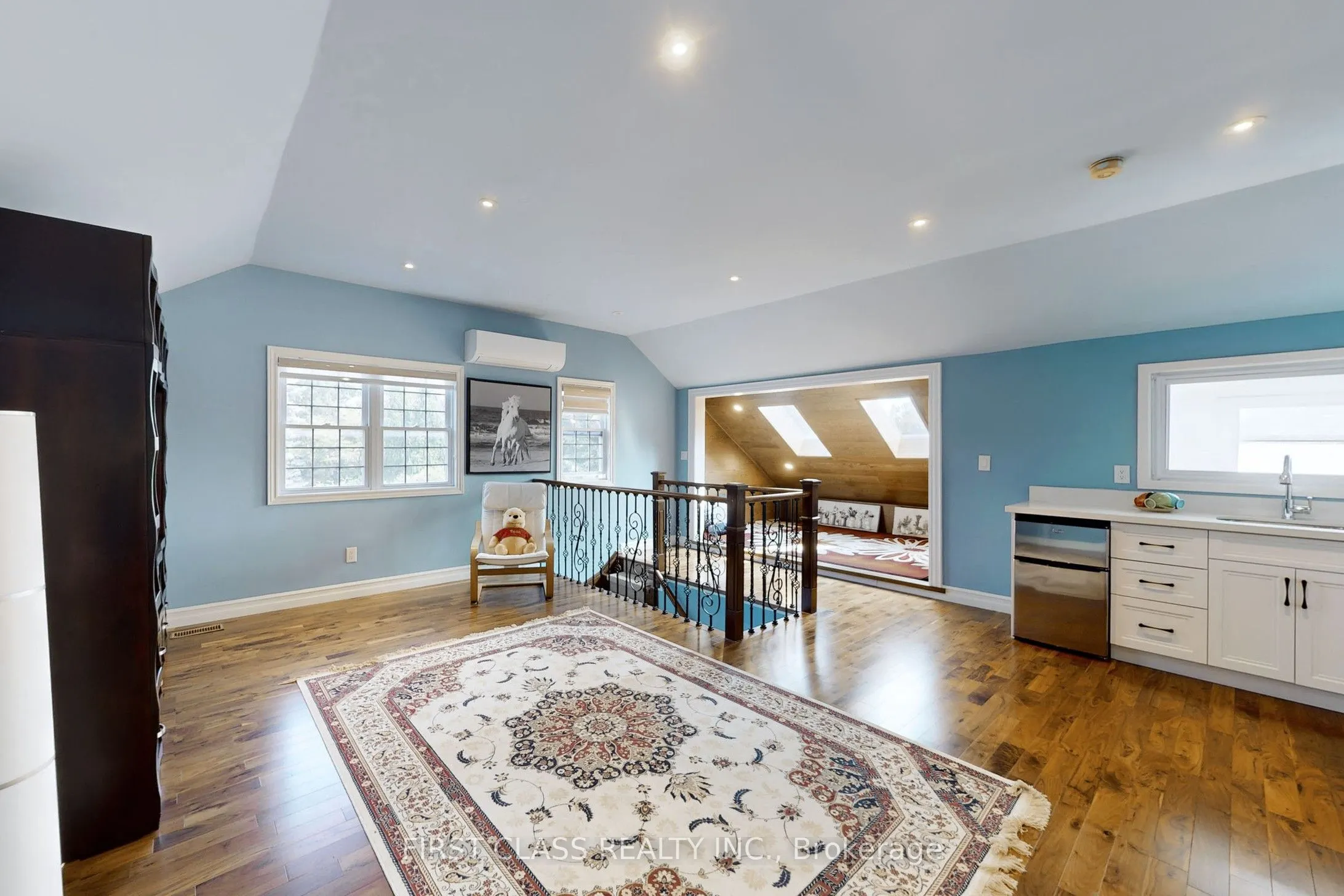 125 Longwater Chase