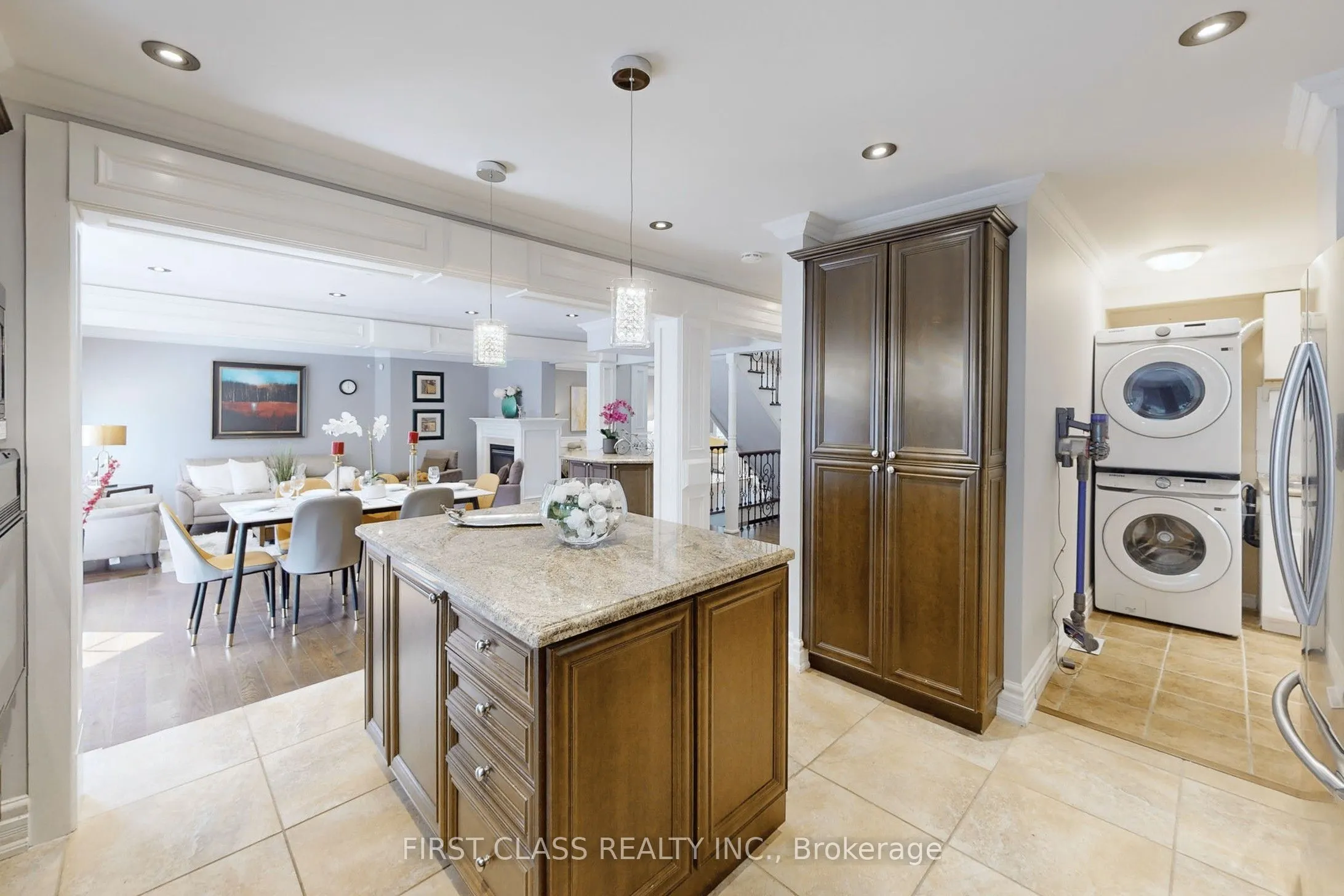 125 Longwater Chase