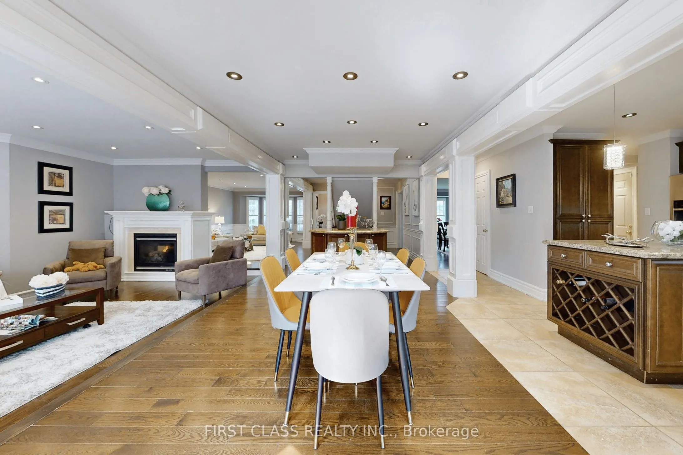 125 Longwater Chase