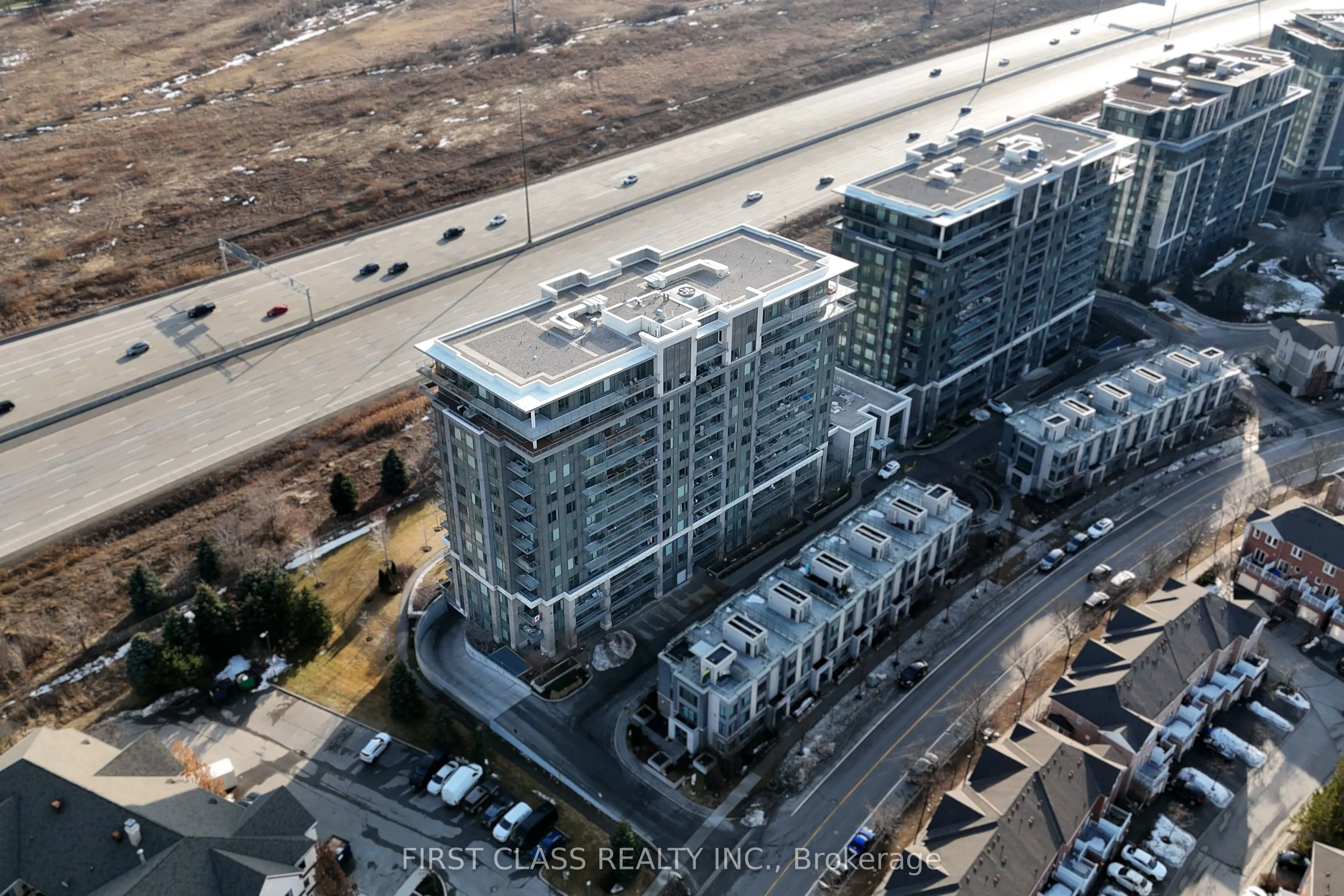 325 South Park Road, #Rg2