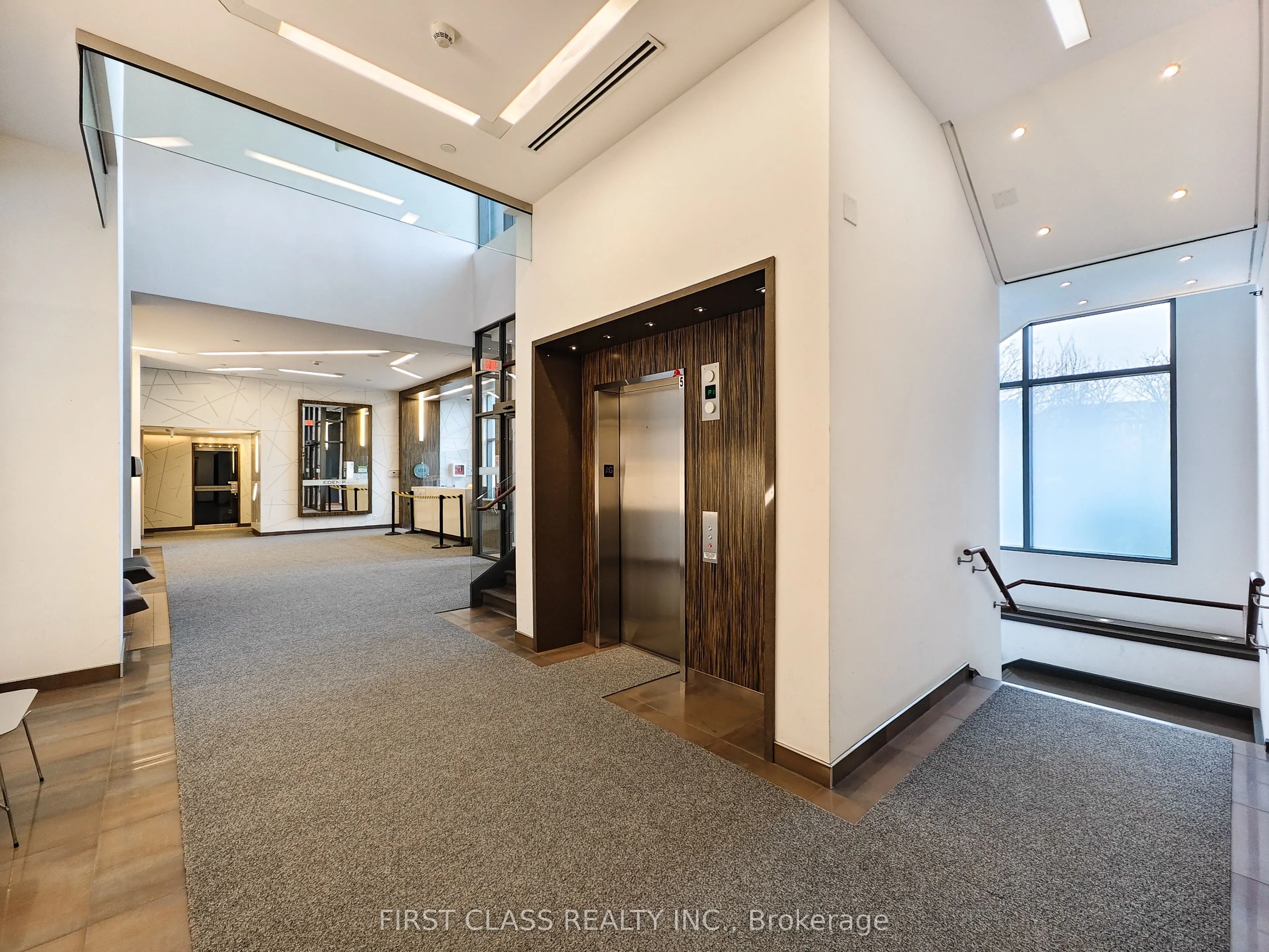 325 South Park Road, #Rg2