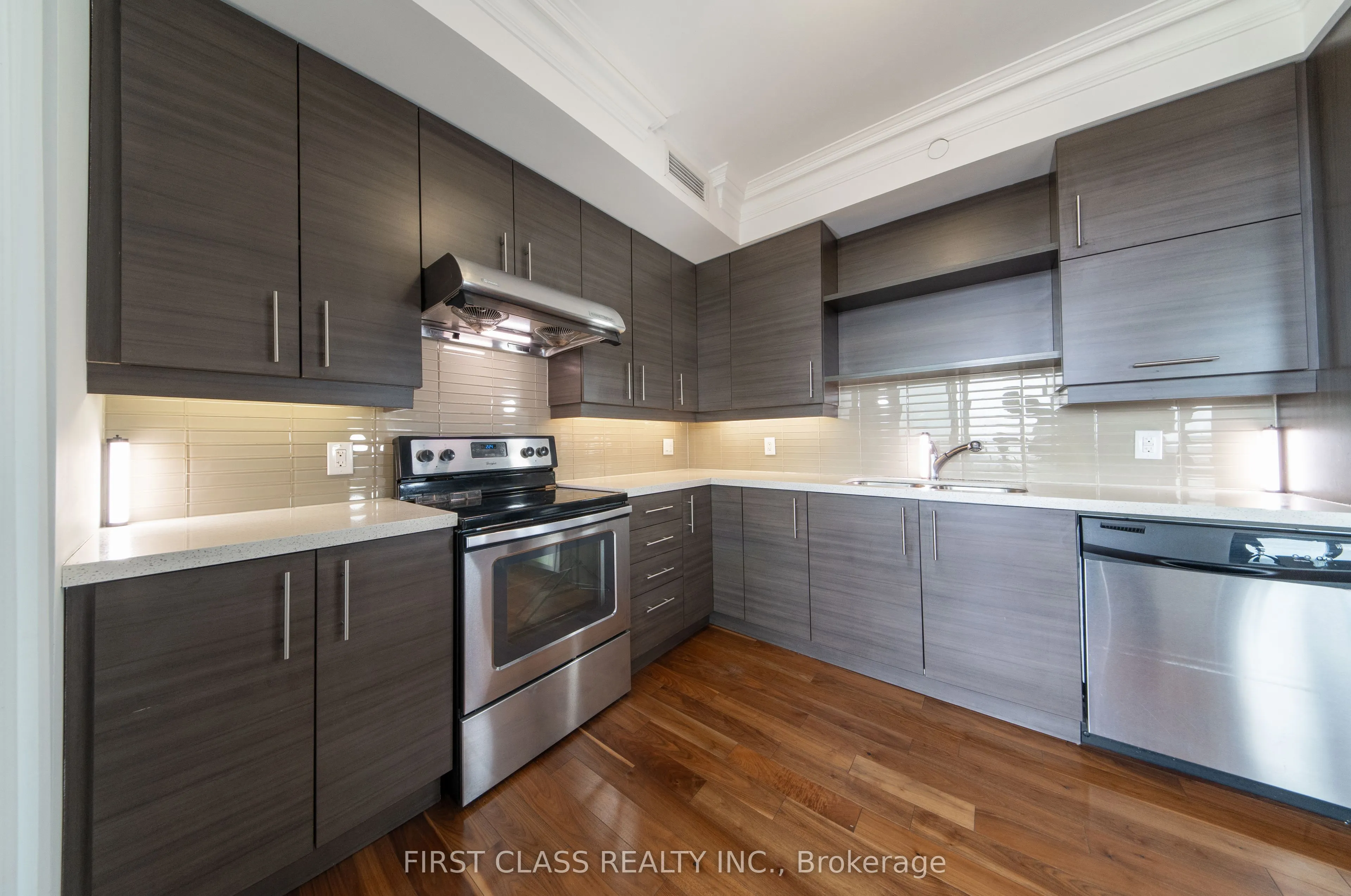 325 South Park Road, #Rg2