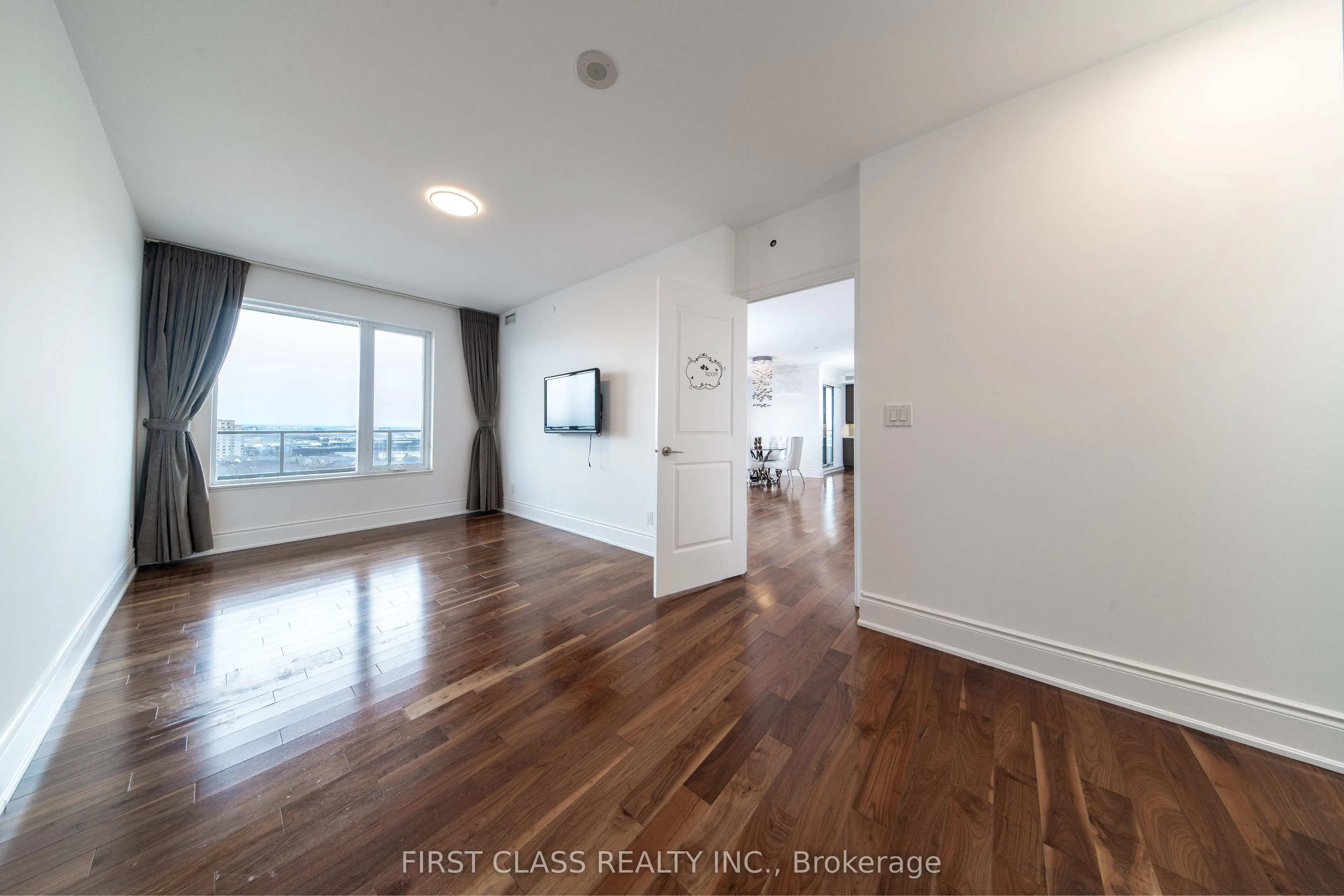 325 South Park Road, #Rg2