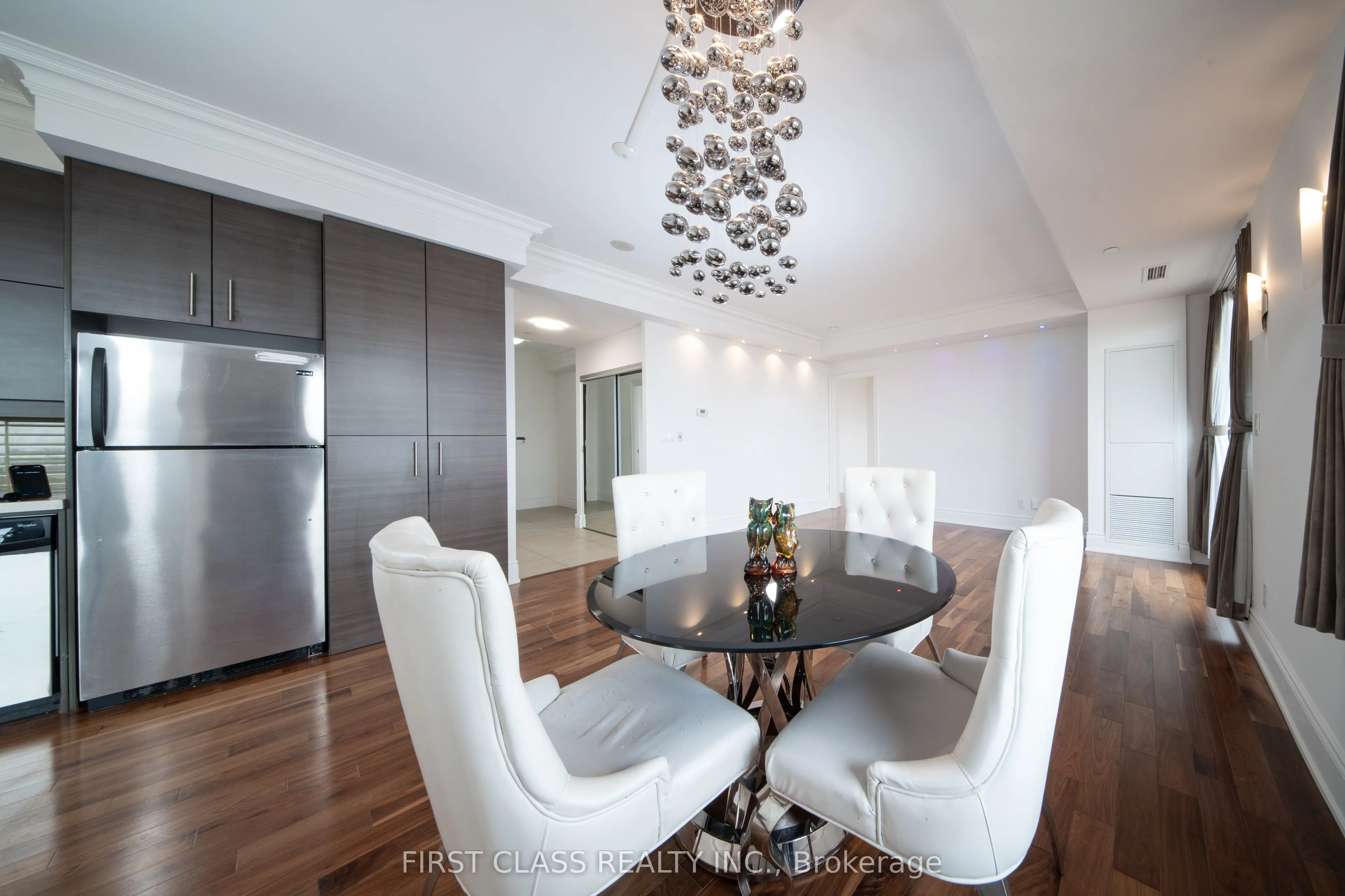 325 South Park Road, #Rg2