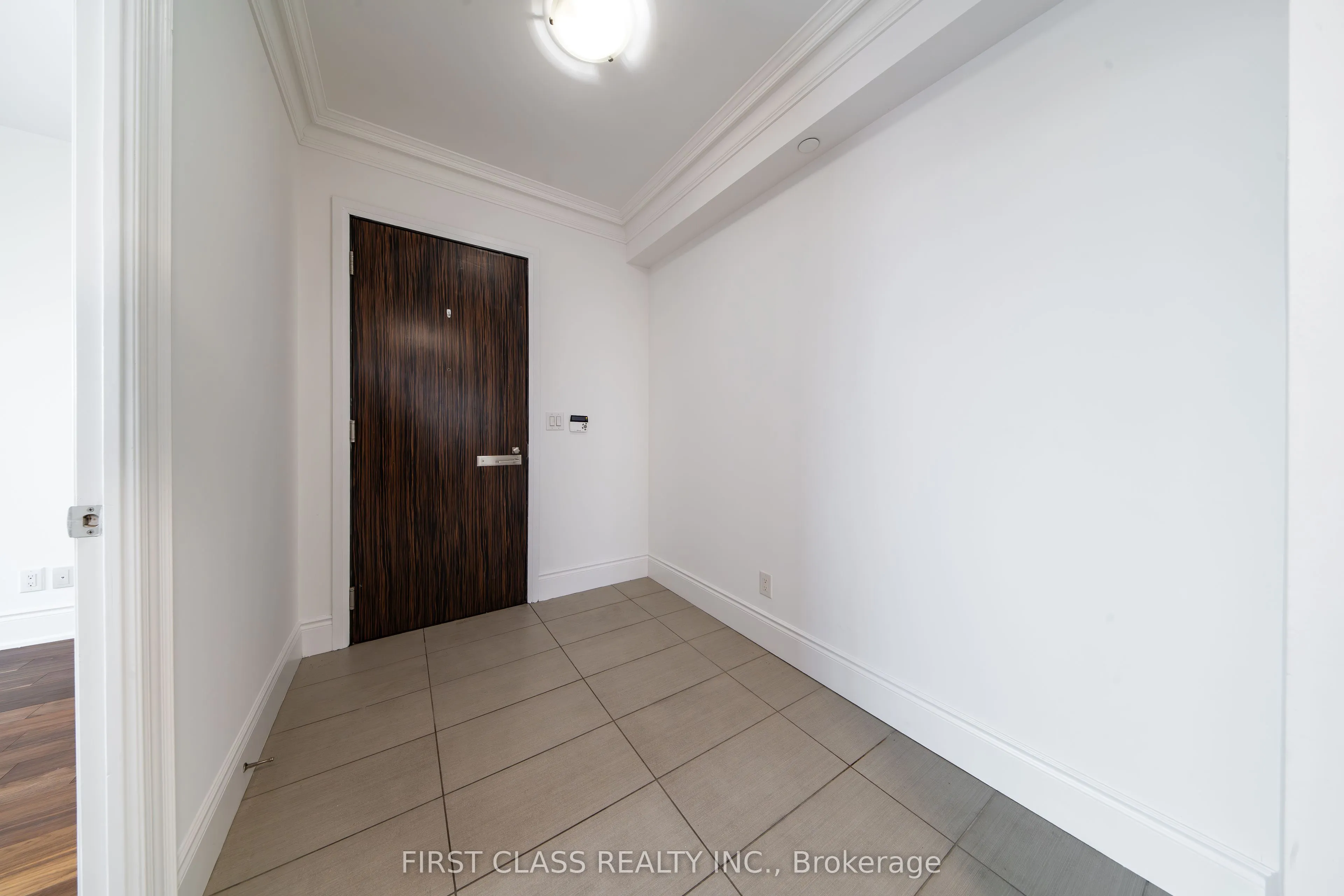 325 South Park Road, #Rg2