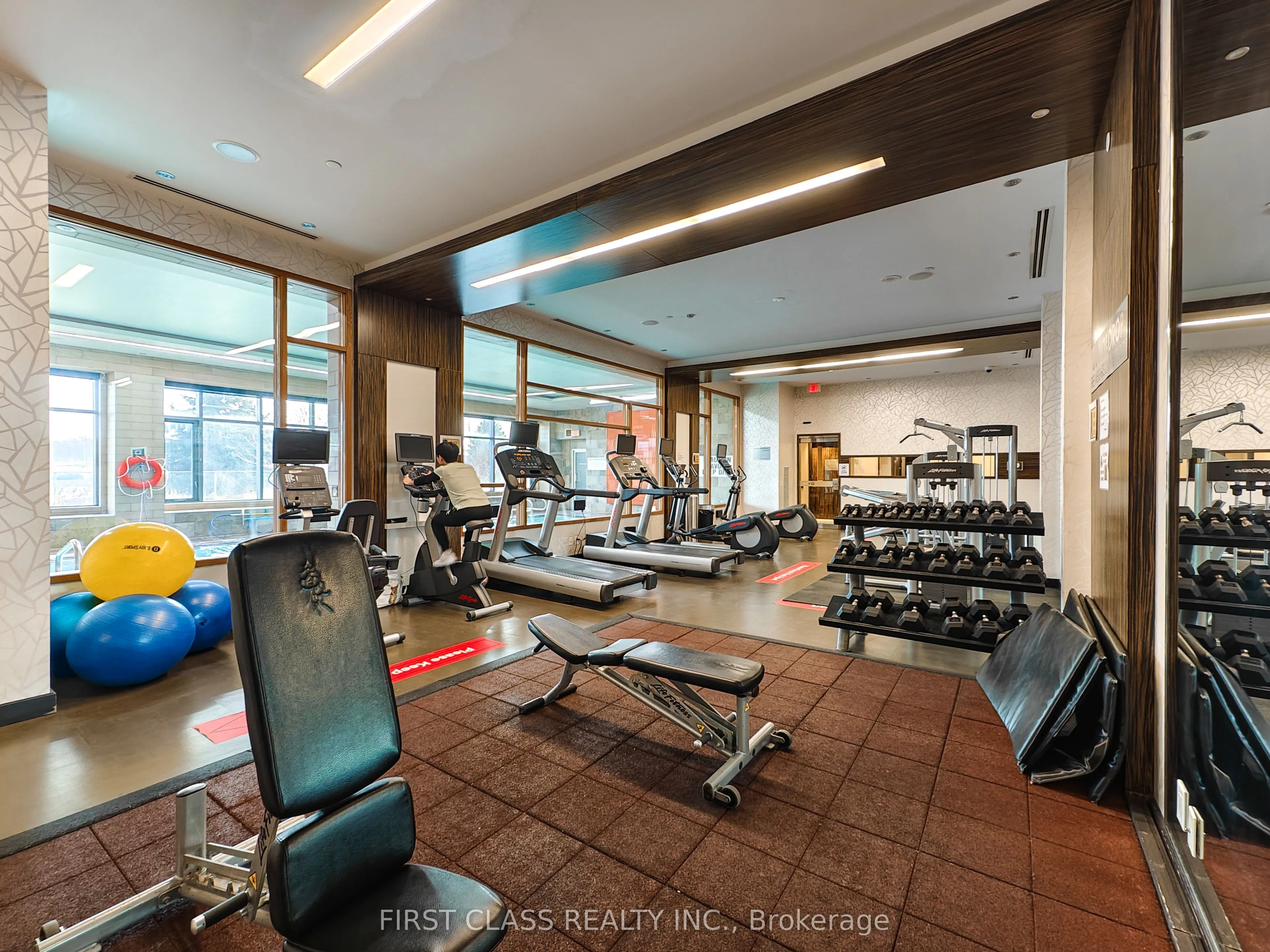 325 South Park Road, #Rg2