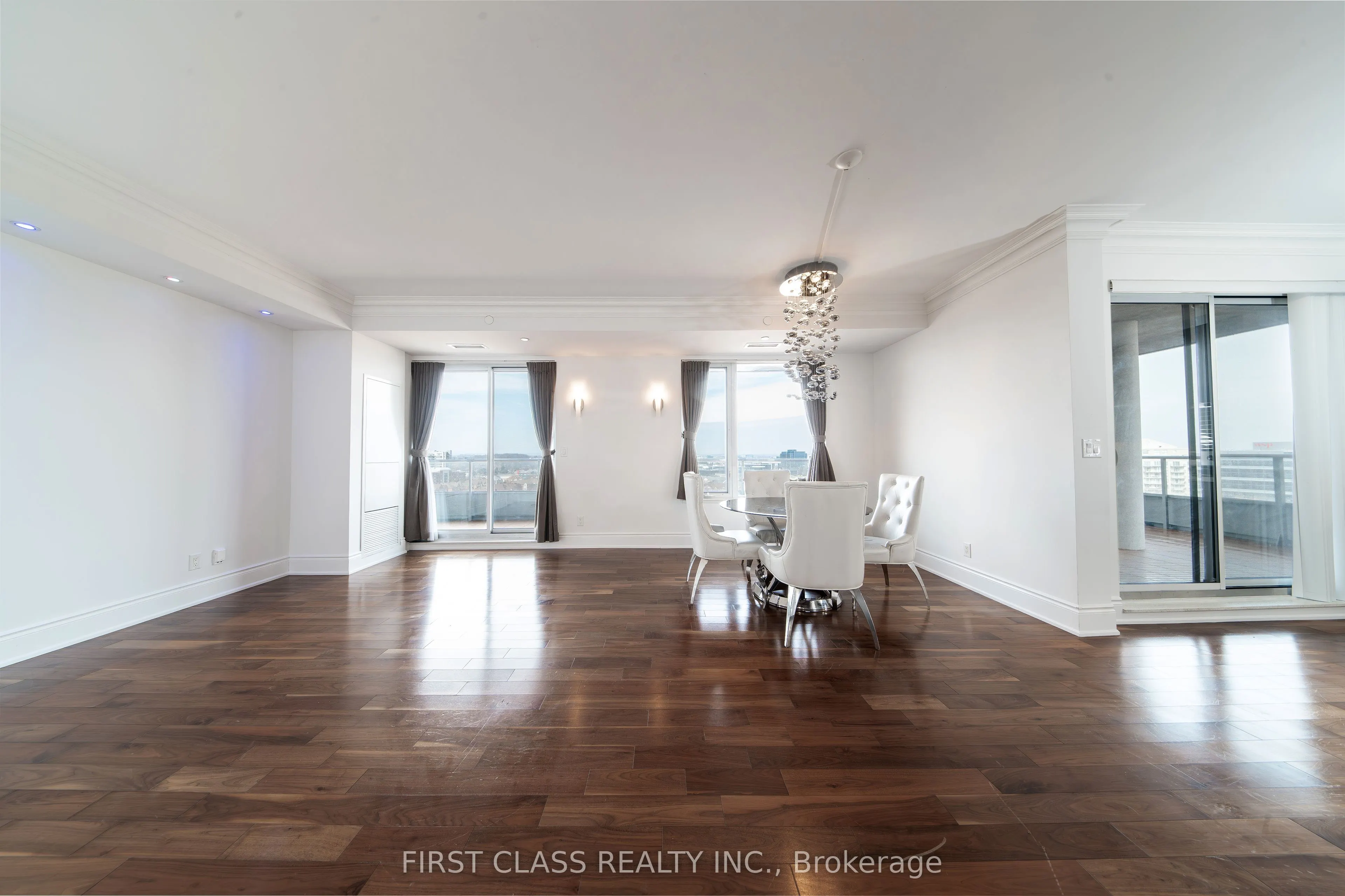 325 South Park Road, #Rg2