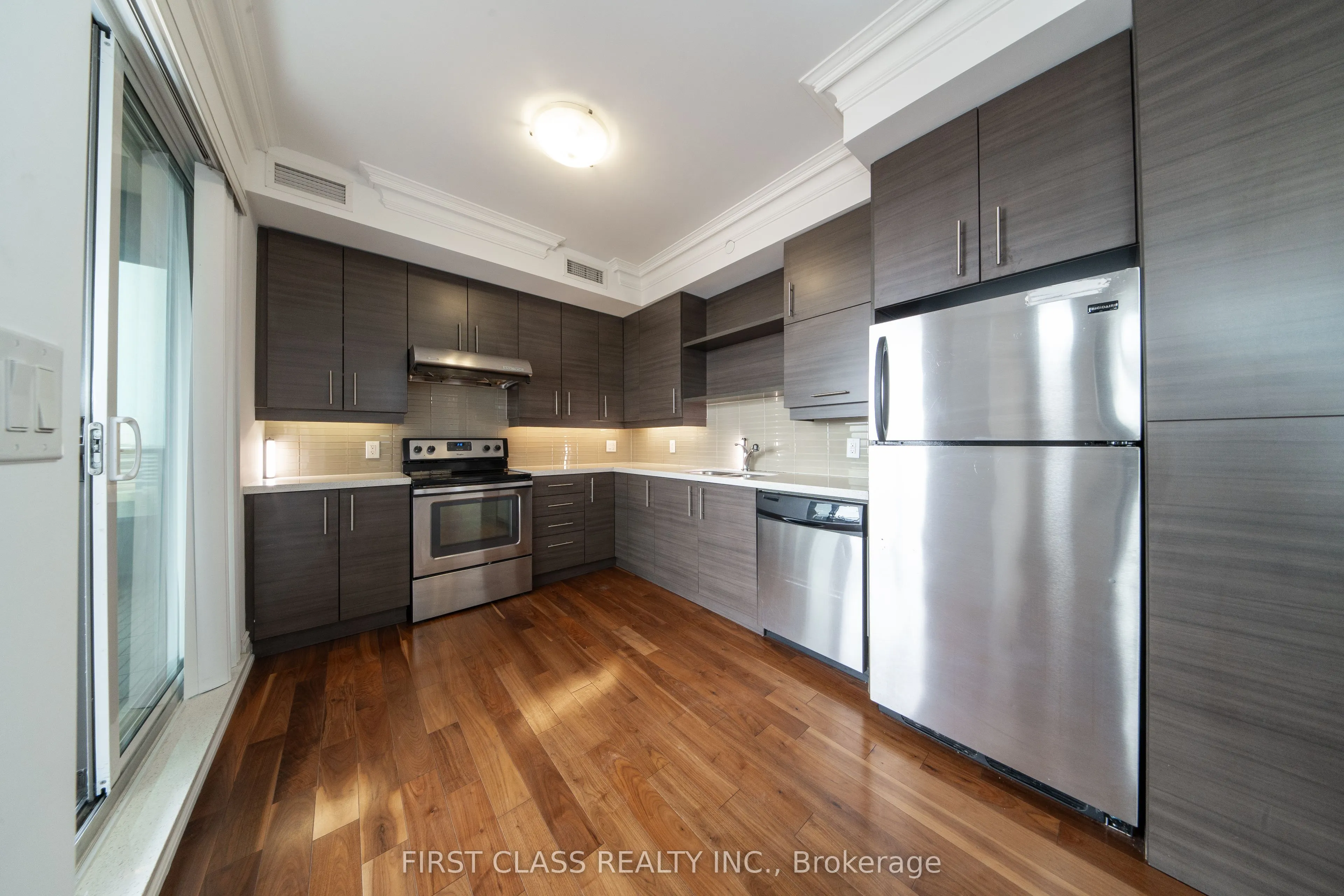325 South Park Road, #Rg2