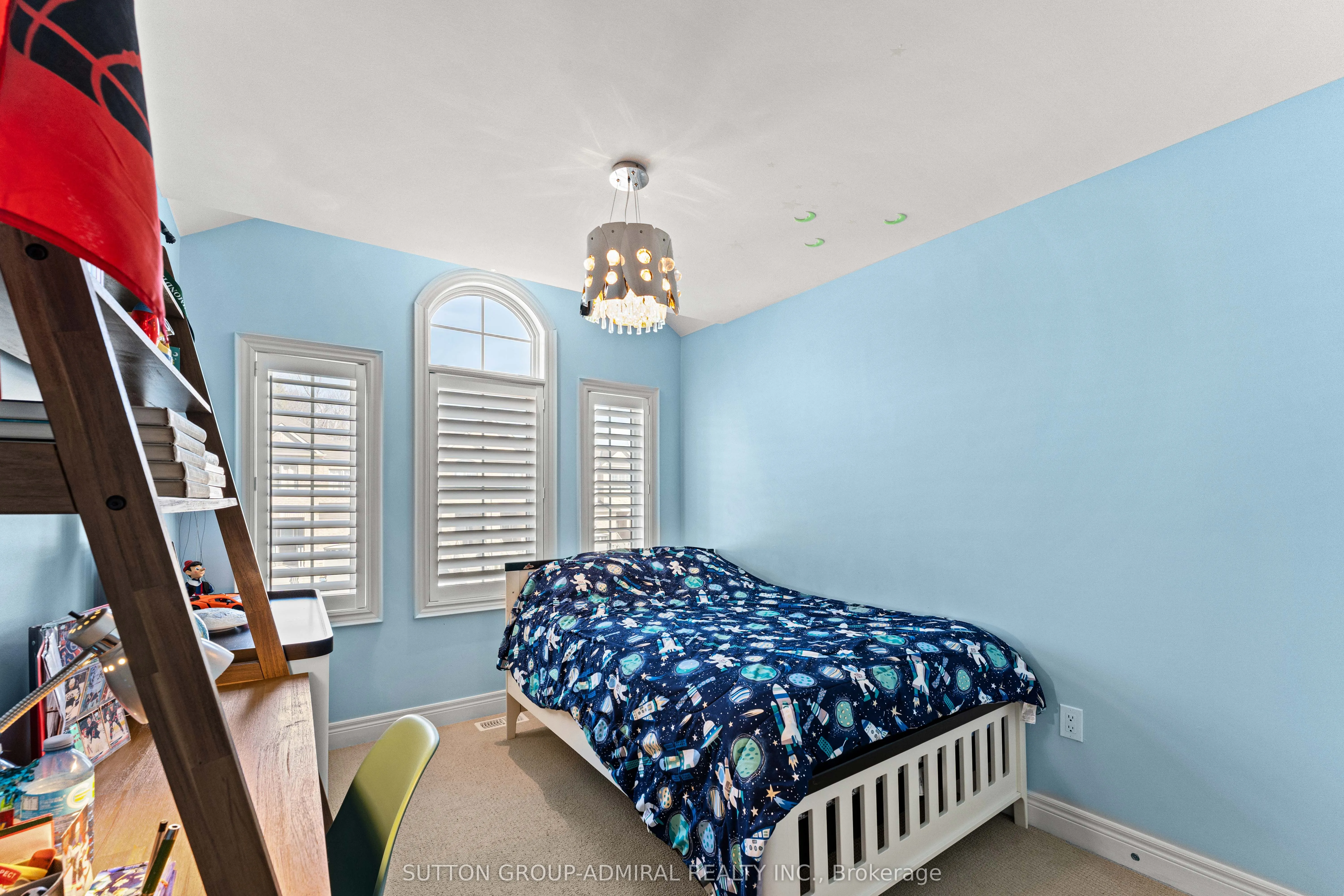 75 Paper Mills Crescent