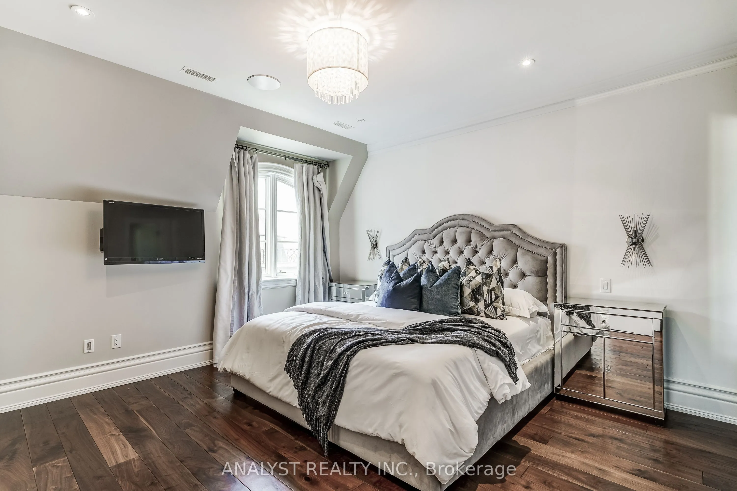 115 Hazelridge Court