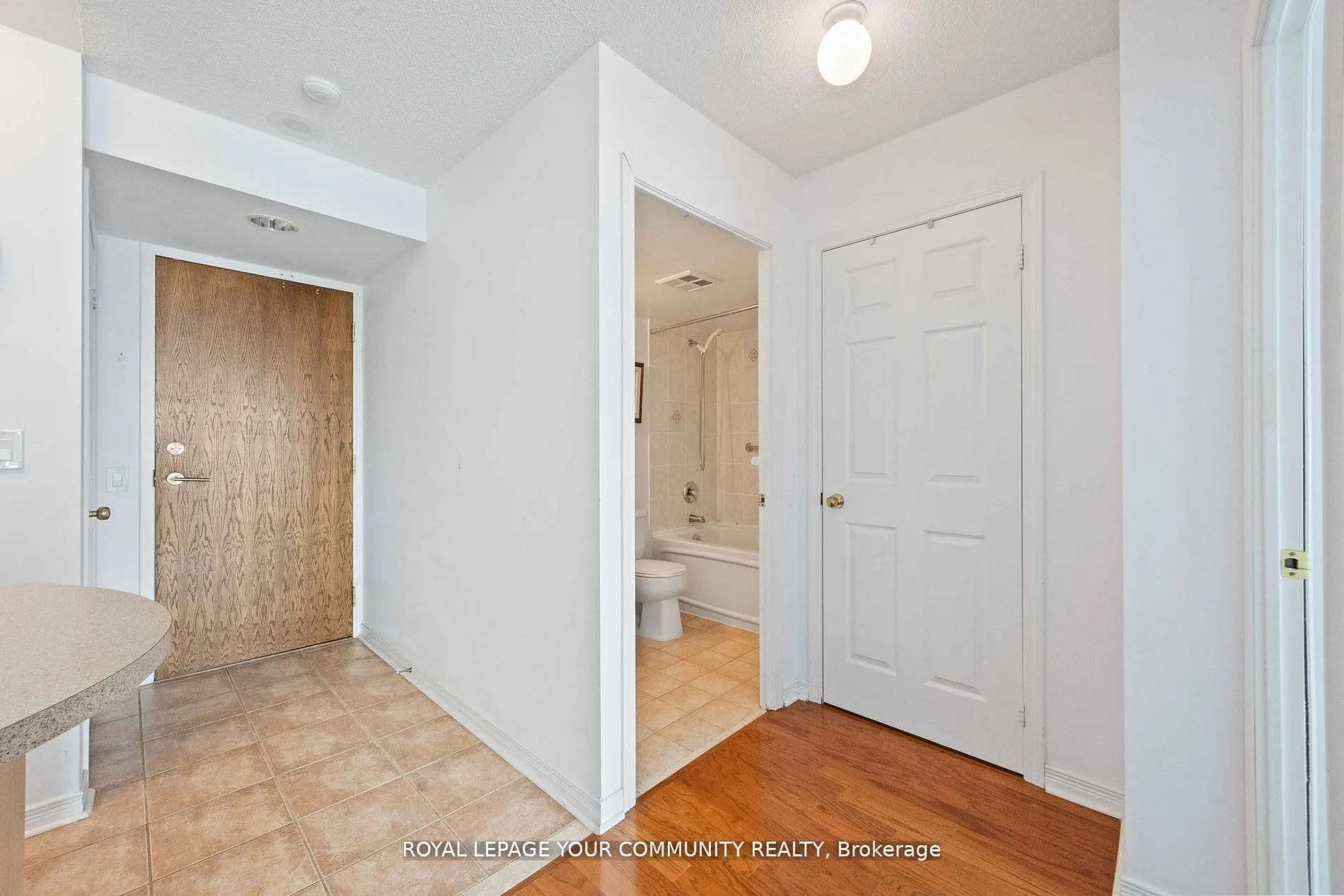 23 Oneida Crescent #909