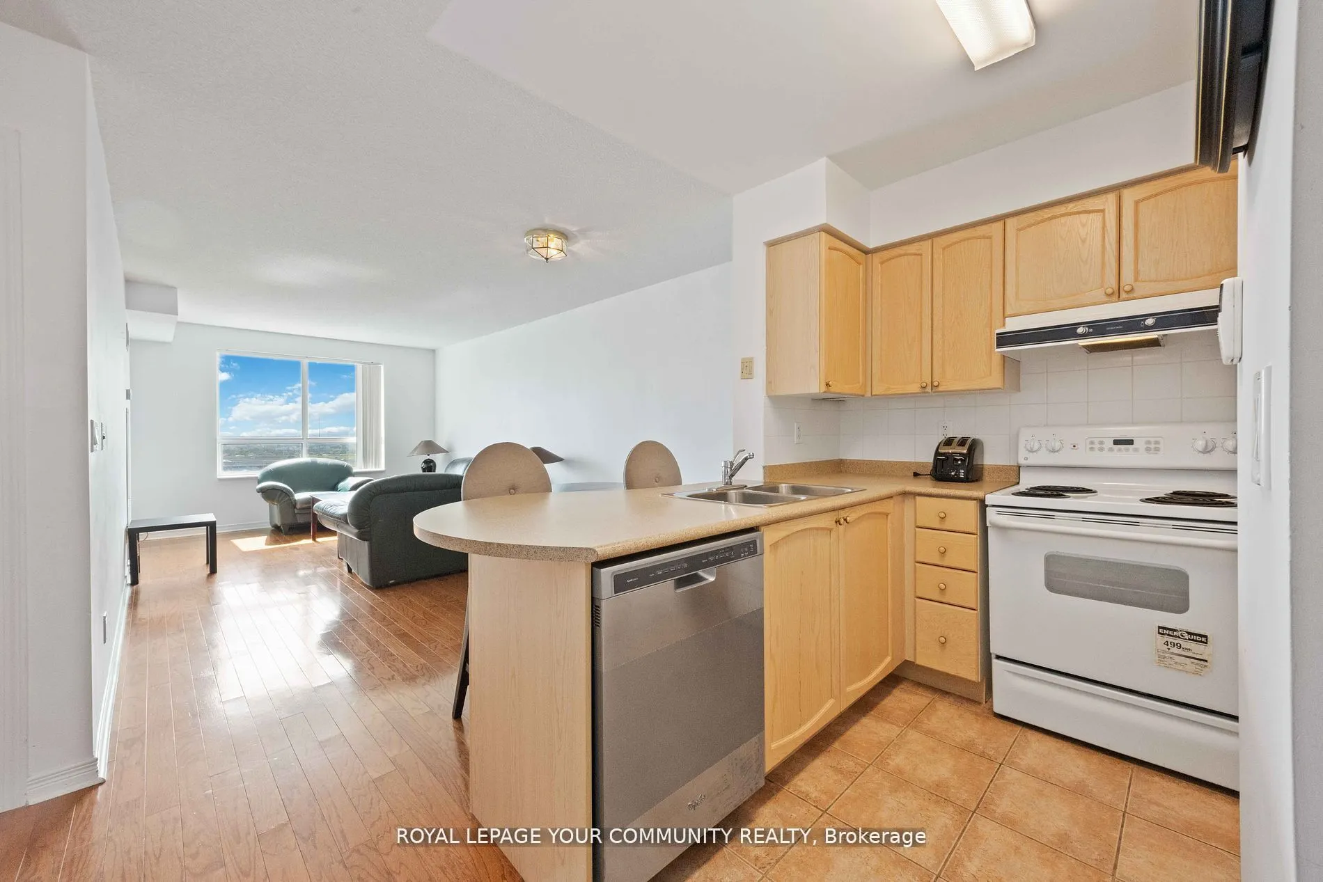 23 Oneida Crescent #909