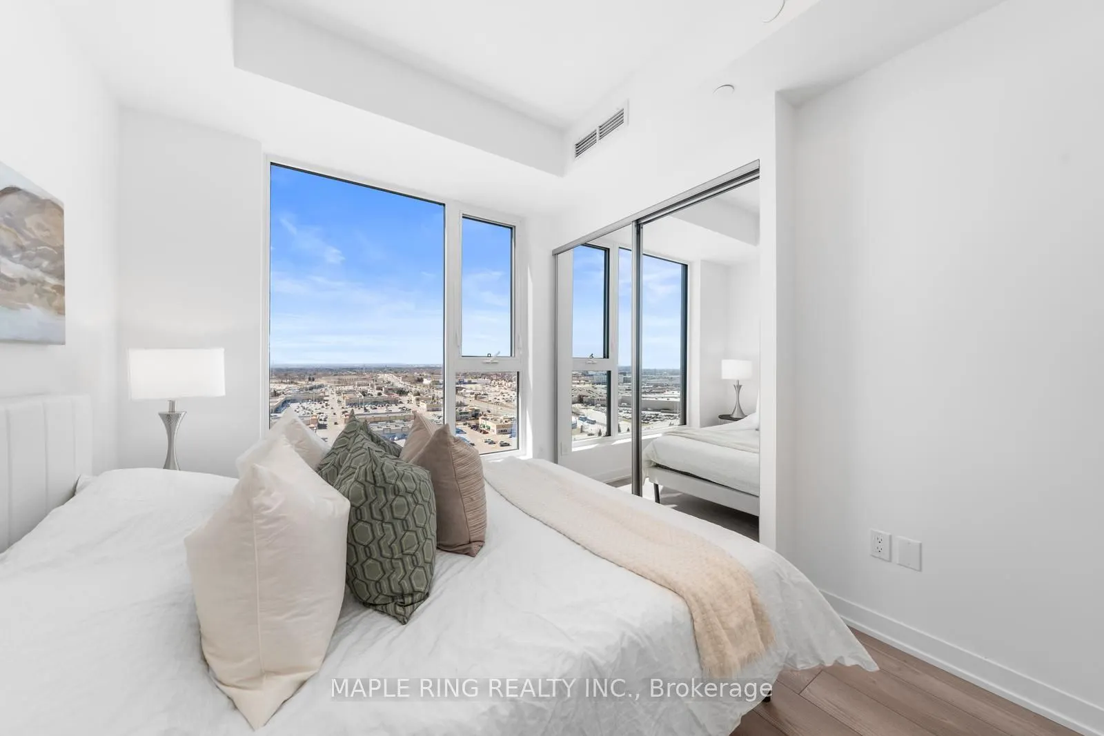 10 Abeja Street #1512