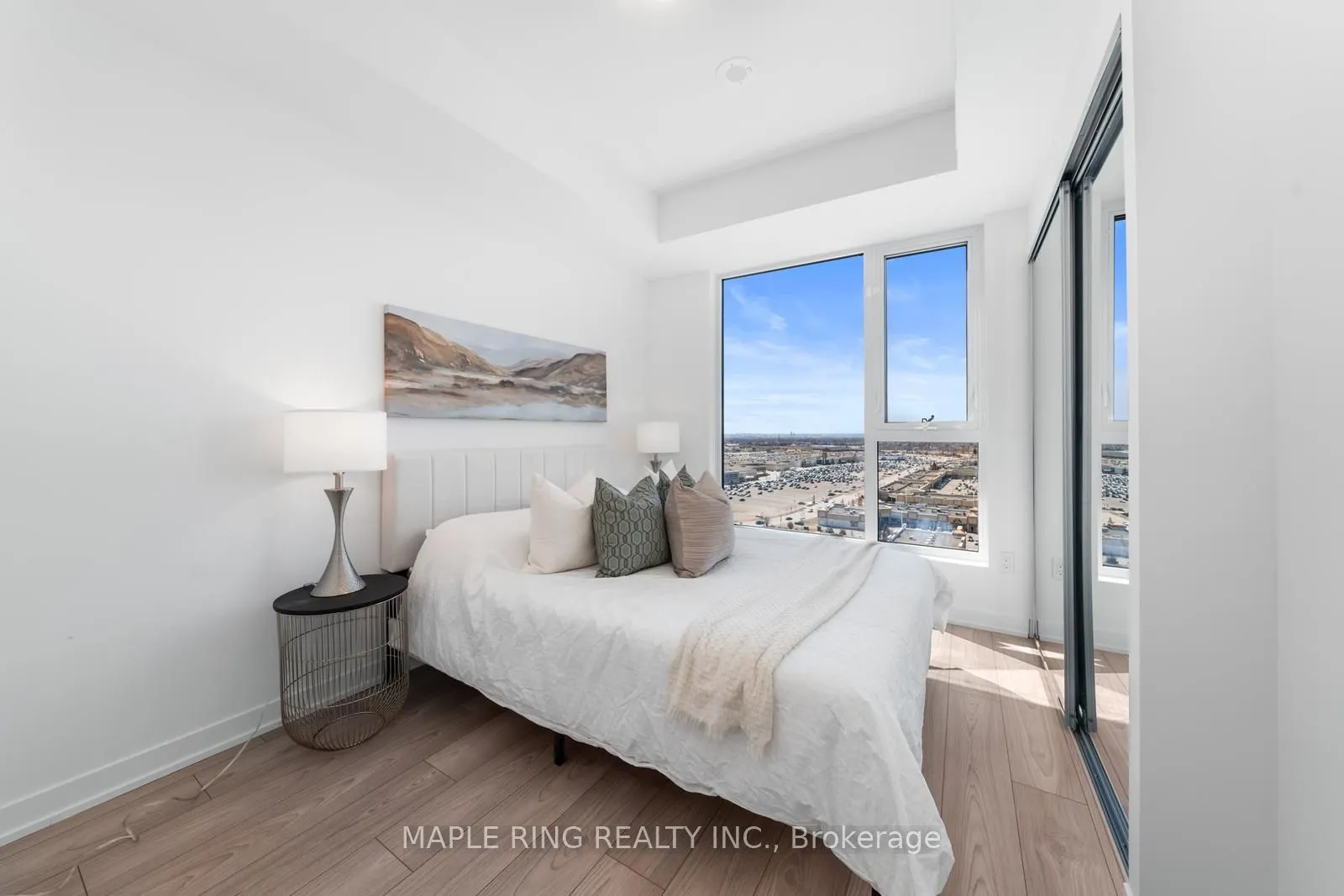 10 Abeja Street #1512