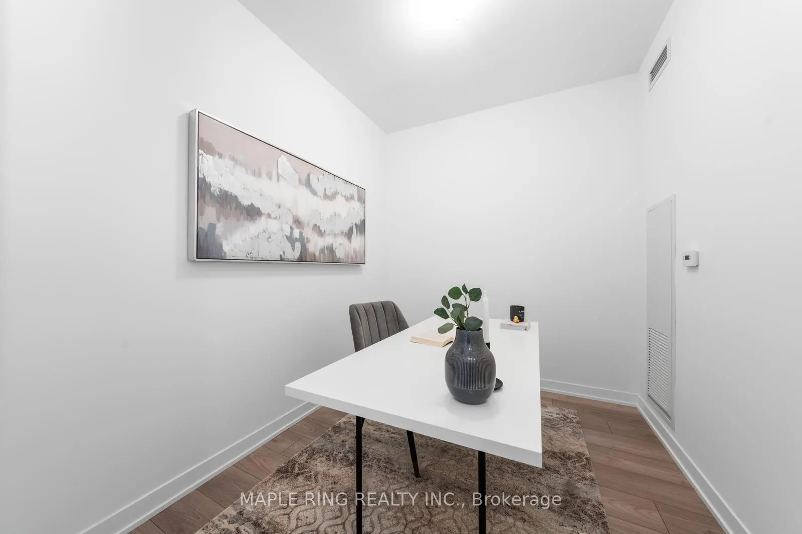 10 Abeja Street #1512