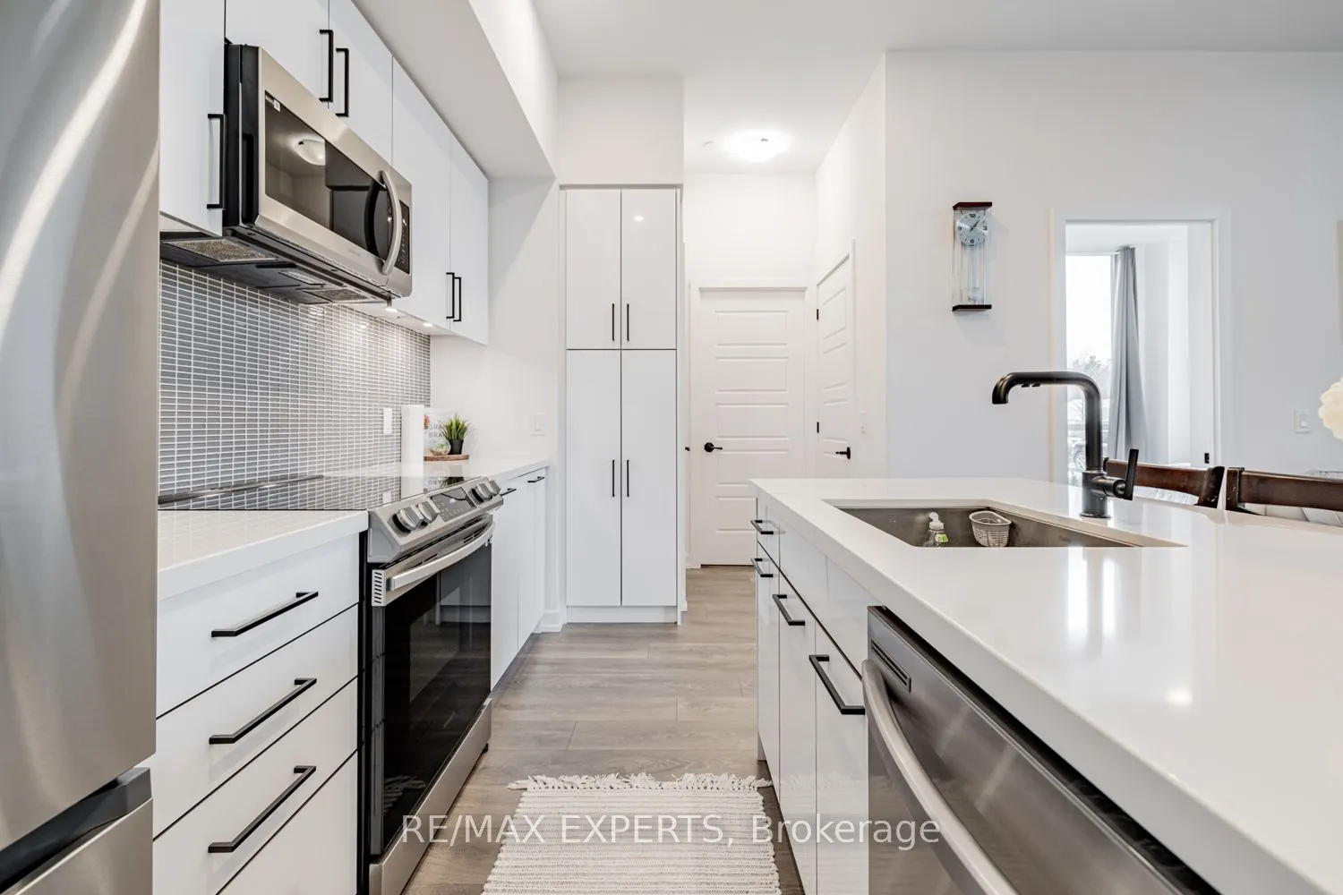 415 Sea Ray Avenue, #105