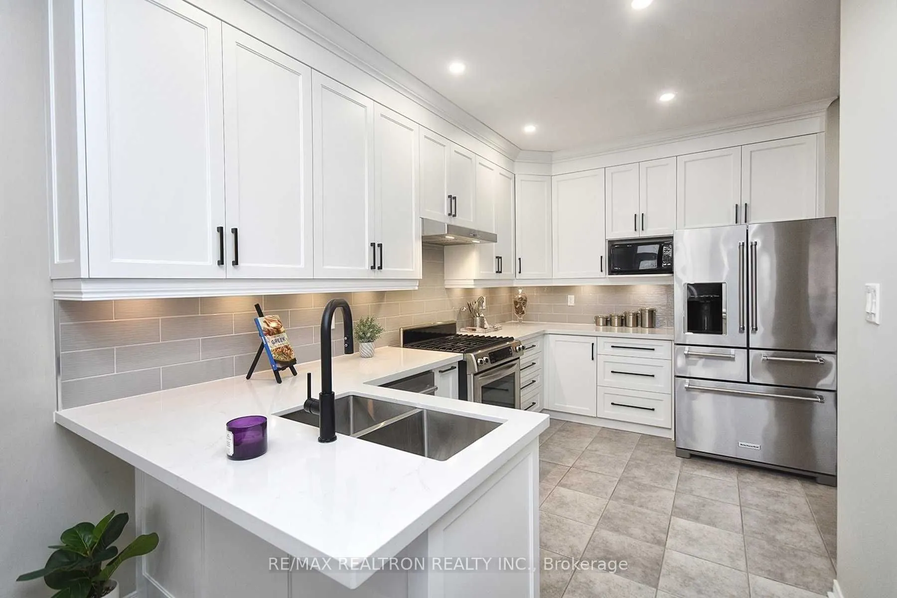 147 Laramie Crescent