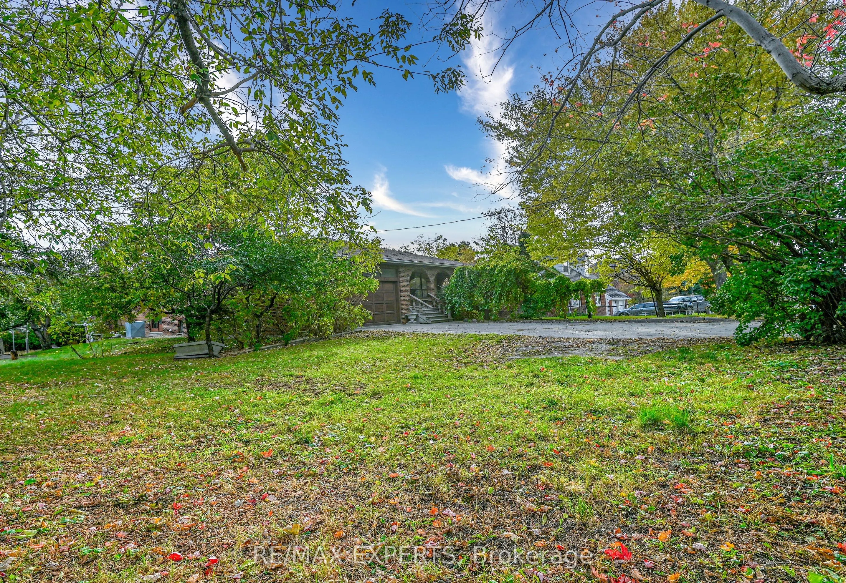 2355 Major Mackenzie Drive