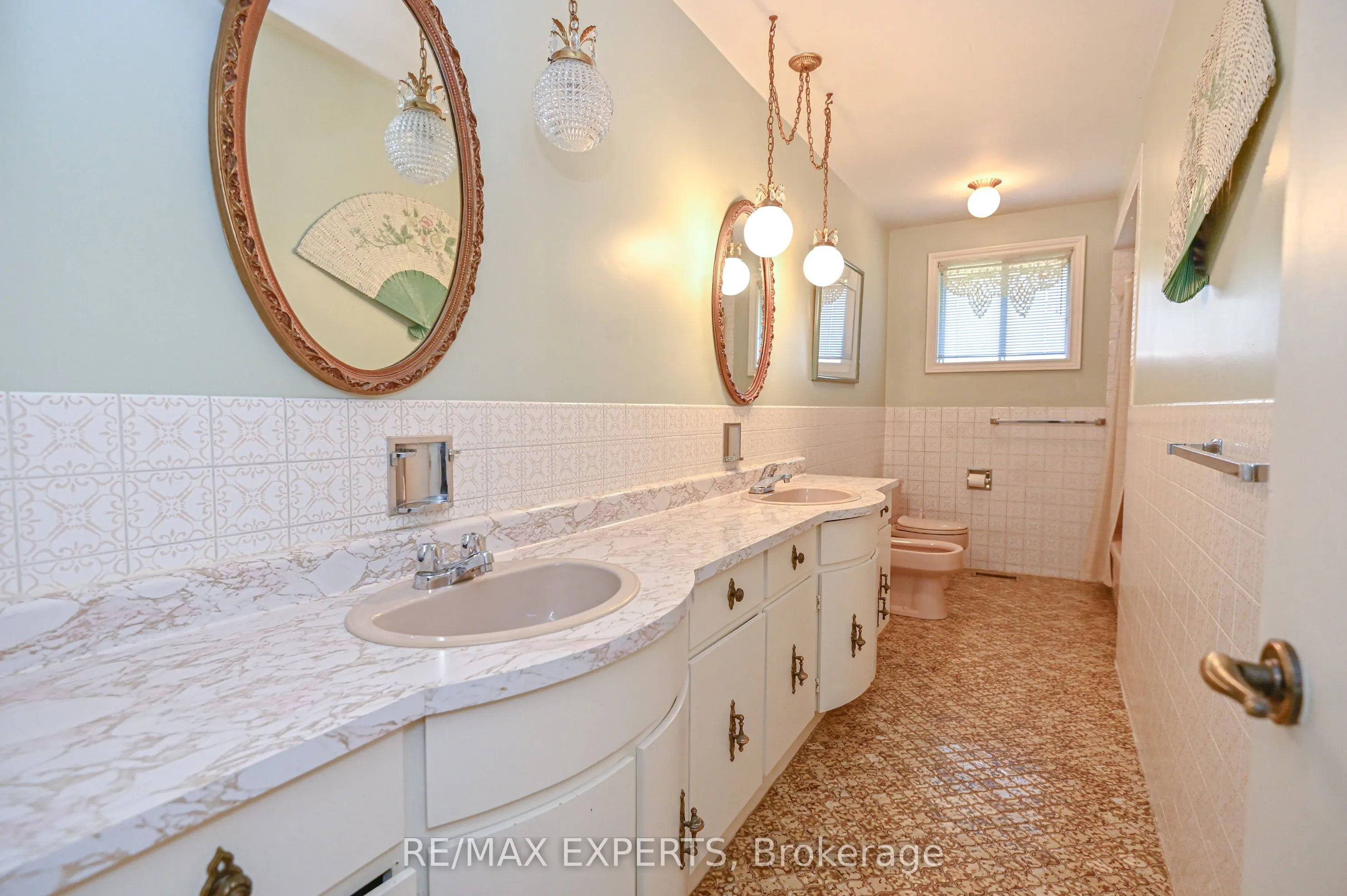 2355 Major Mackenzie Drive