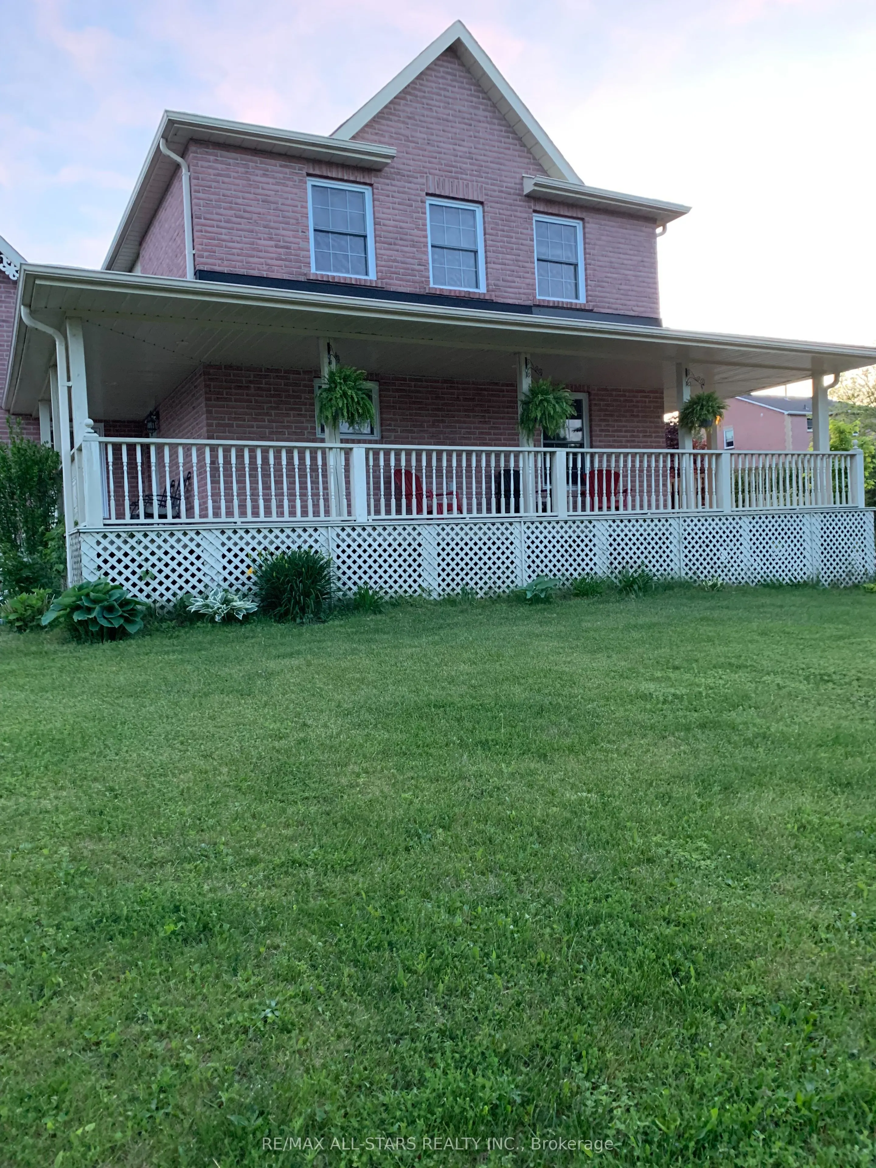 6 Milne Court