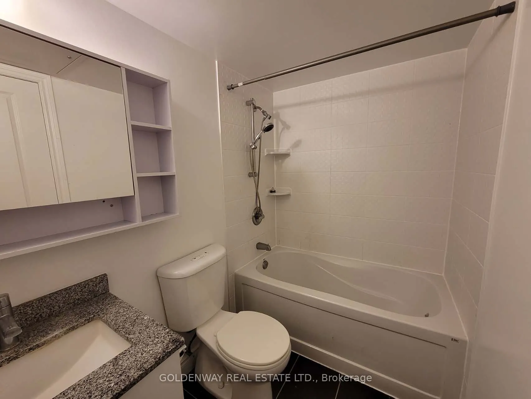 233 South Park Road, #501